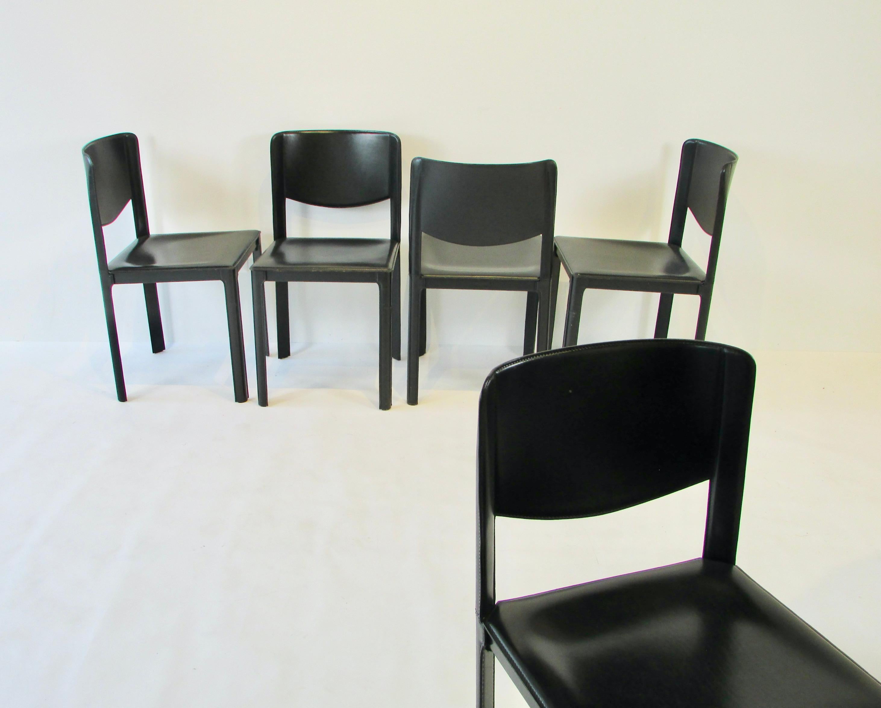 20th Century Set of Eight Matteo Grassi Italian Black Leather Dining Chairs For Sale