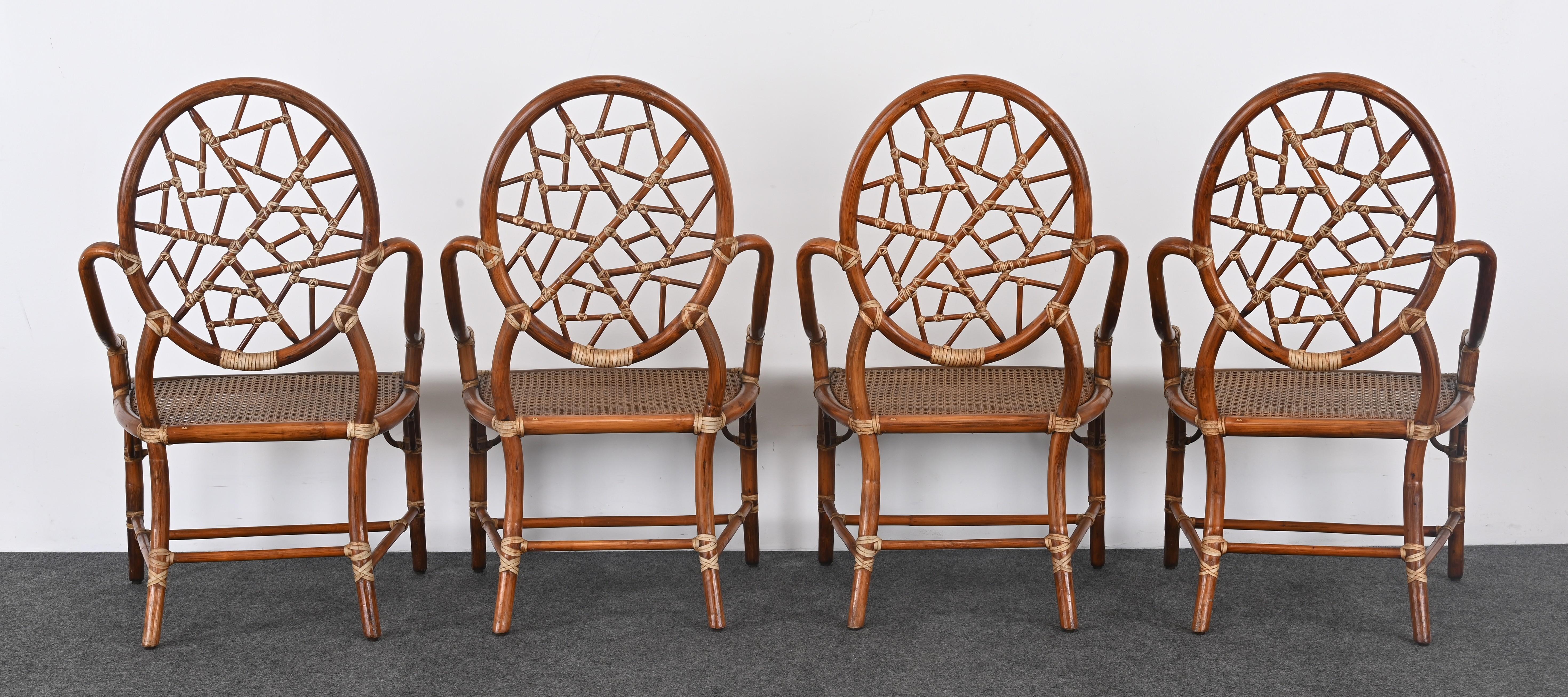 Set di otto sedie da pranzo in rattan 
