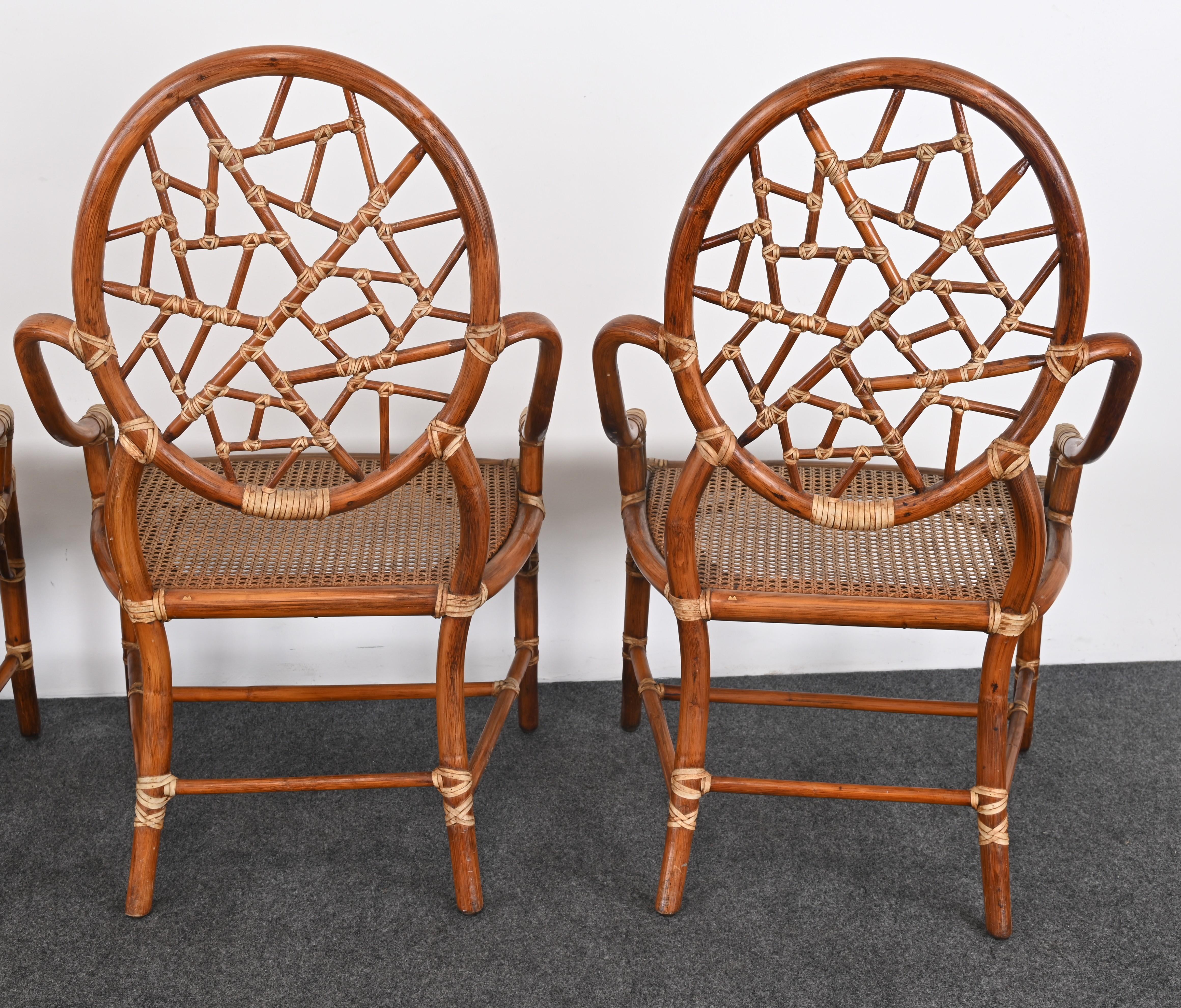 Set di otto sedie da pranzo in rattan 
