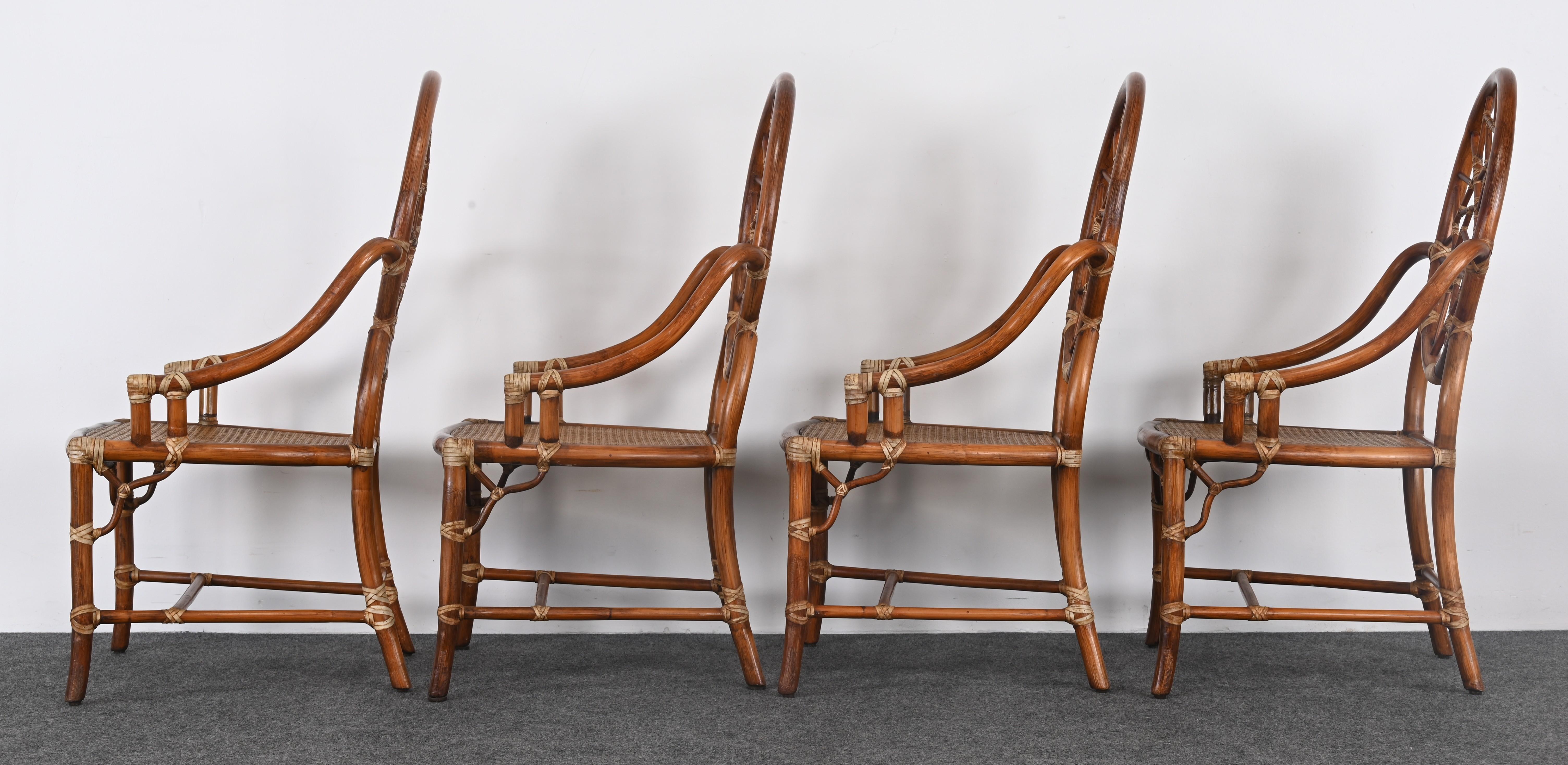 Set di otto sedie da pranzo in rattan 