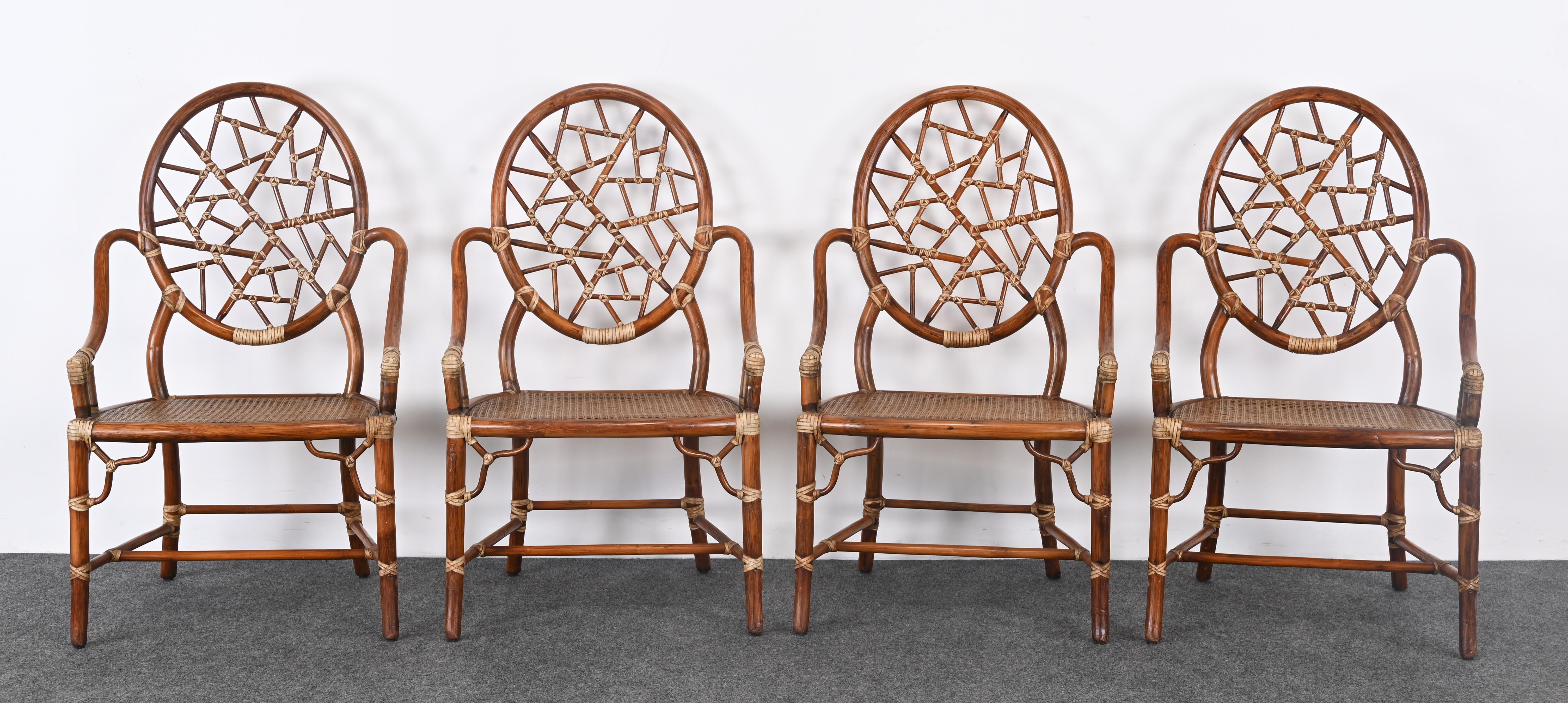 Set di otto sedie da pranzo in rattan 