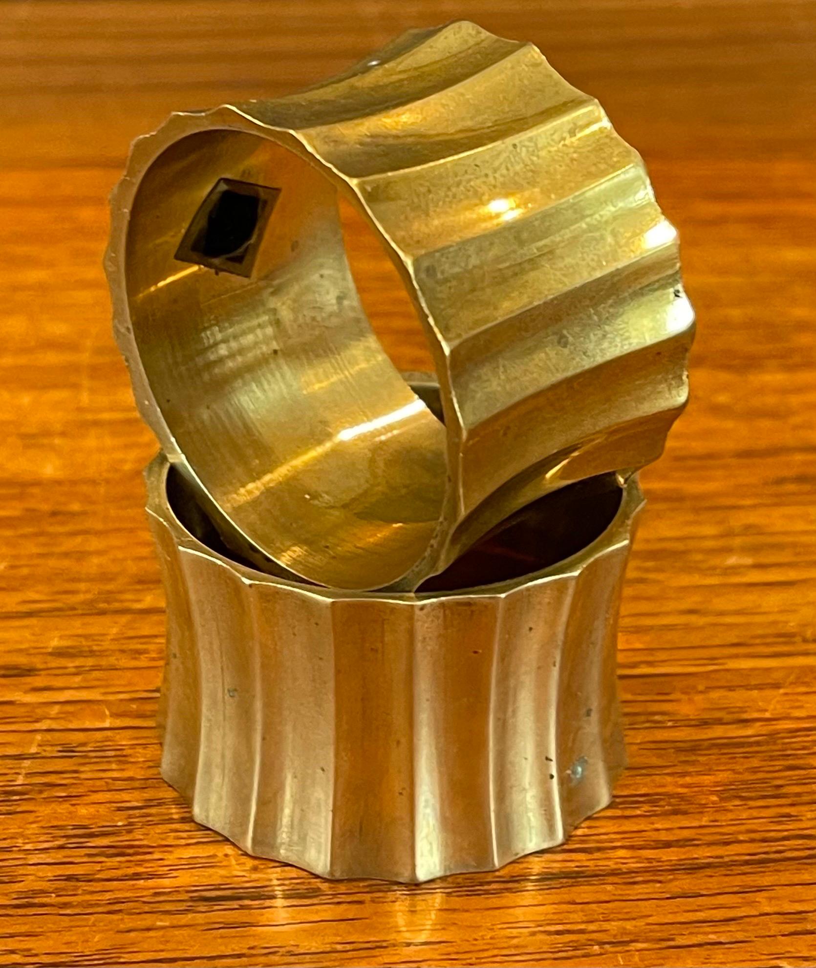 Set of Eight MCM Brass Napkin Rings For Sale 4