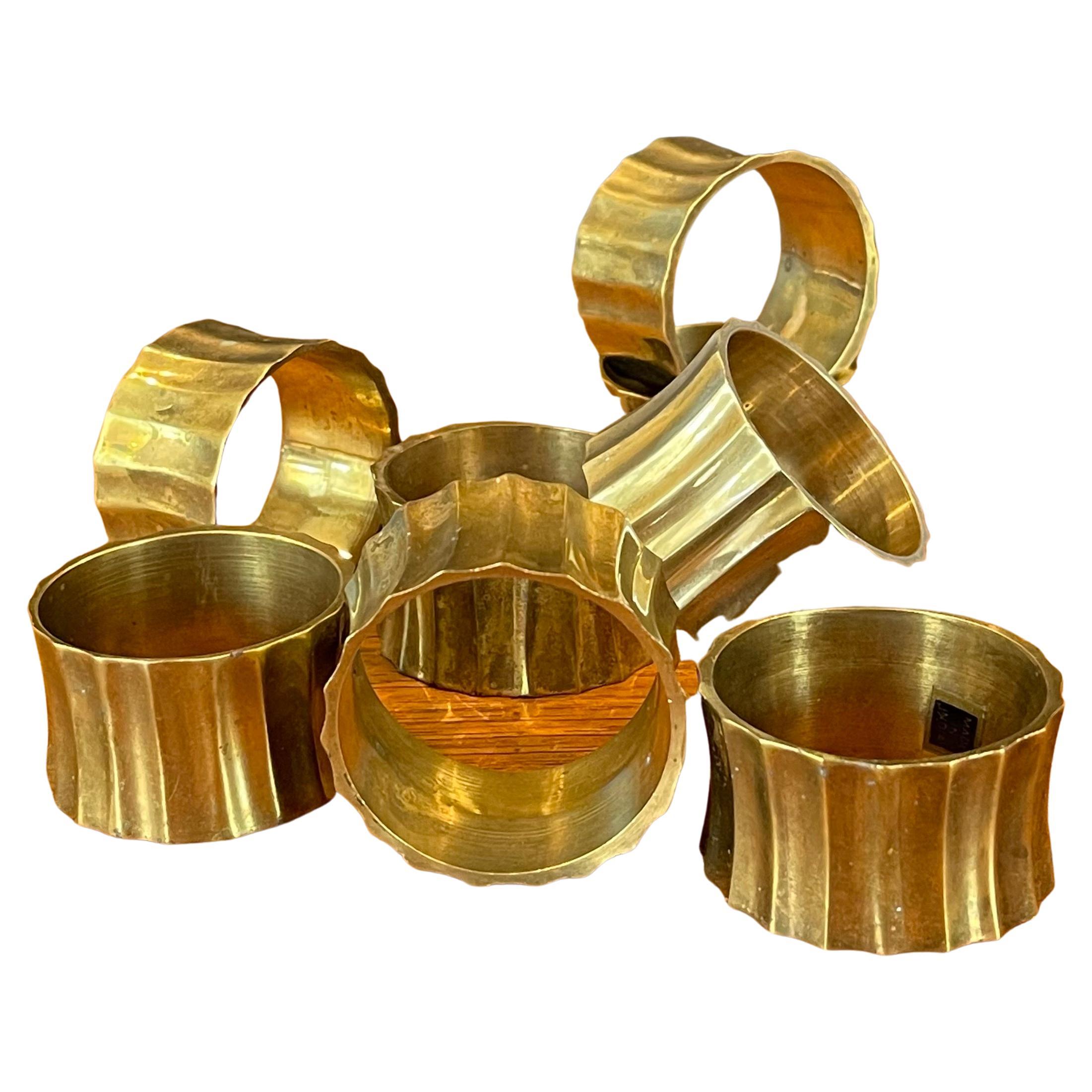 Set of Eight MCM Brass Napkin Rings For Sale 10
