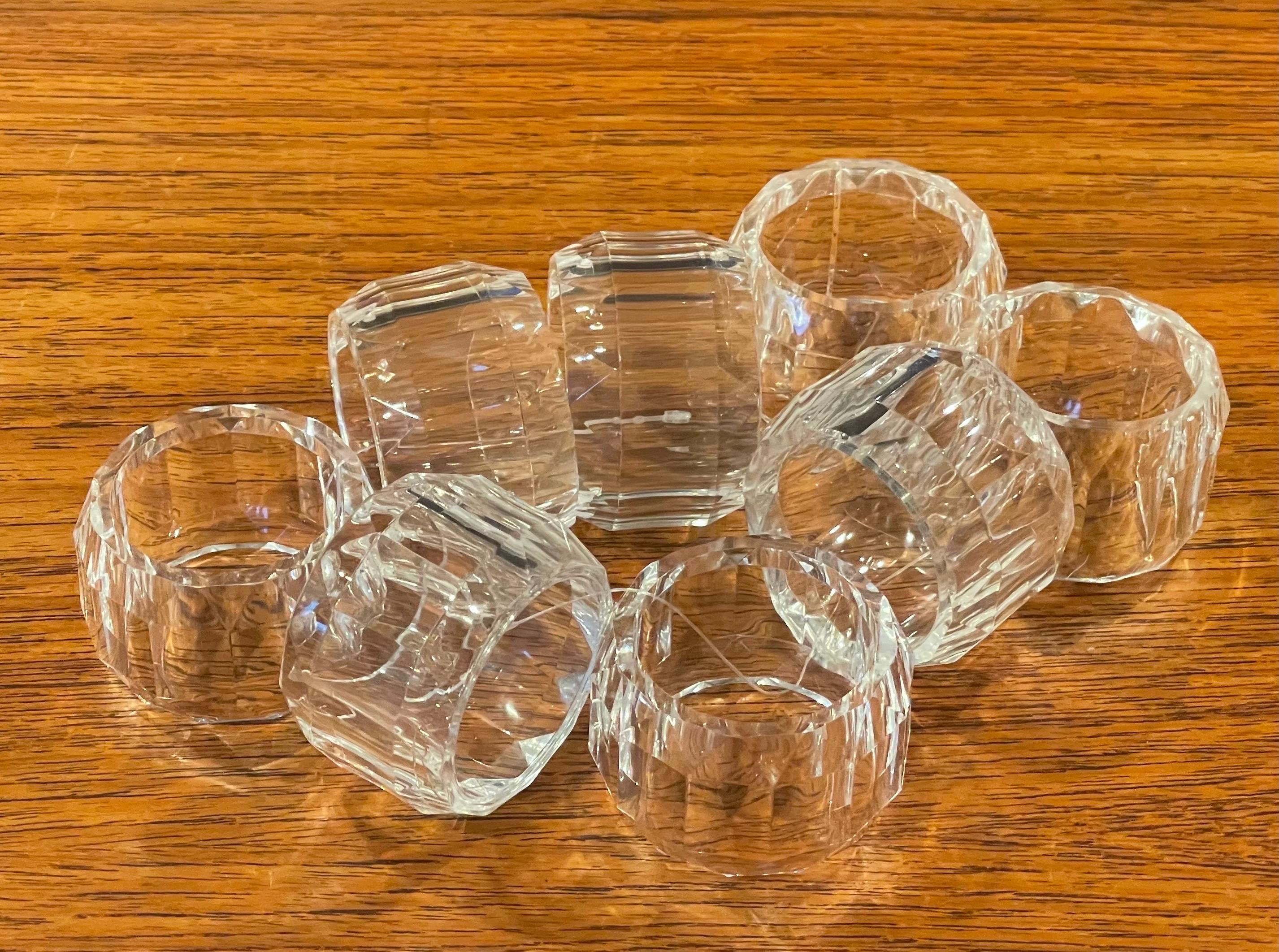 Set of Eight MCM Lucite Napkin Rings For Sale 2