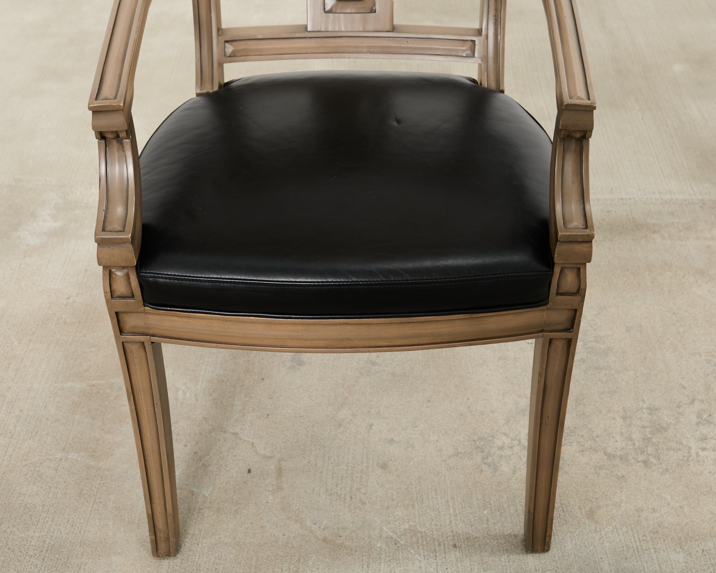 Satz von acht Michael Taylor Style Klismos Dining Armchairs im Angebot 8