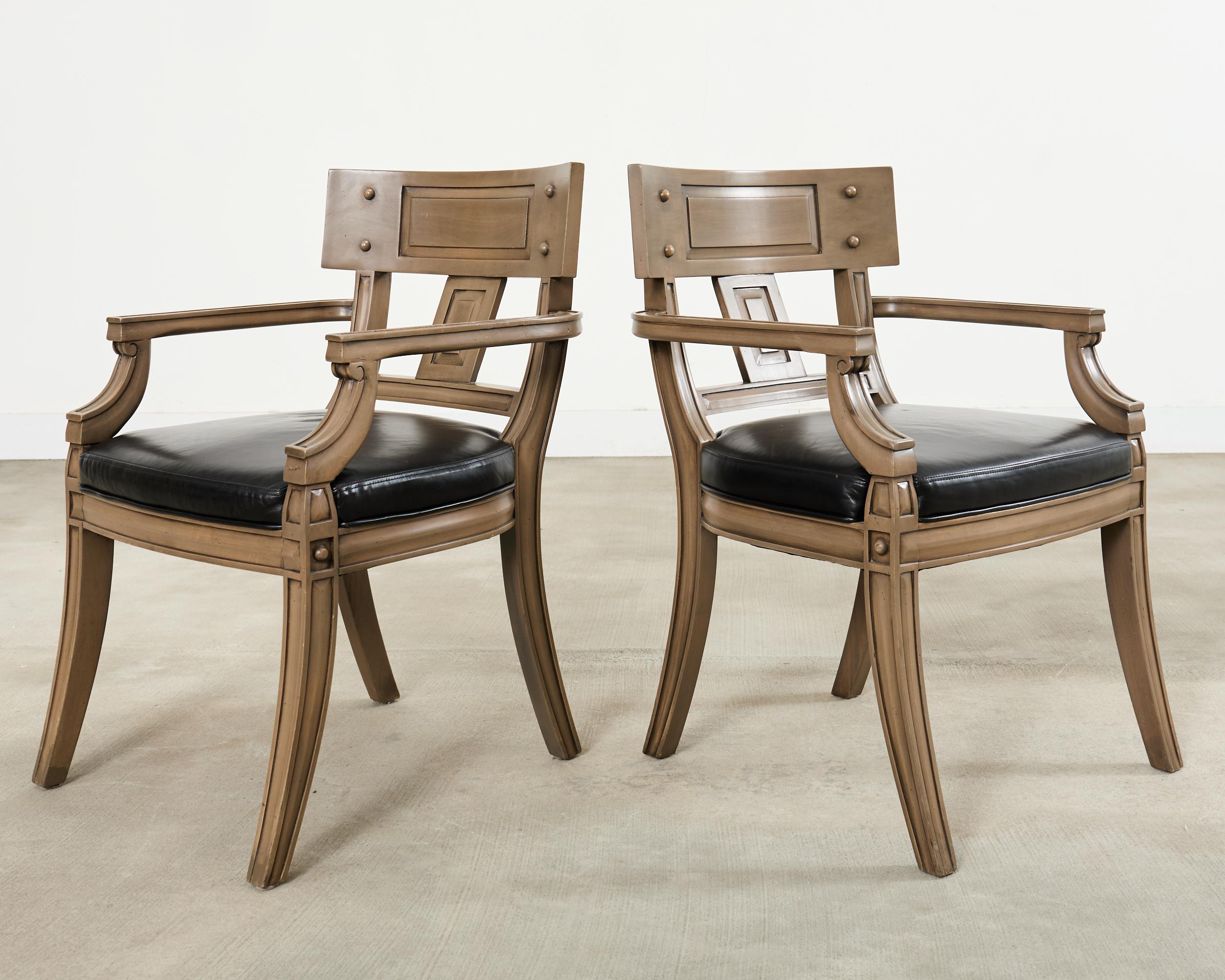 Satz von acht Michael Taylor Style Klismos Dining Armchairs im Angebot 1