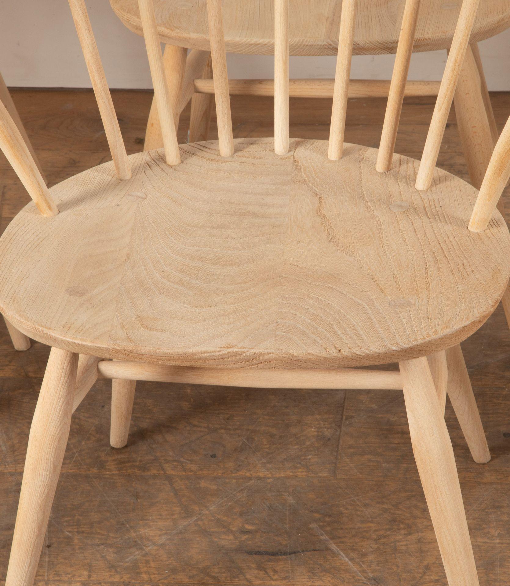 Ensemble de huit chaises 'Cowhorn' Ercol blanchies du milieu du siècle dernier en vente 5