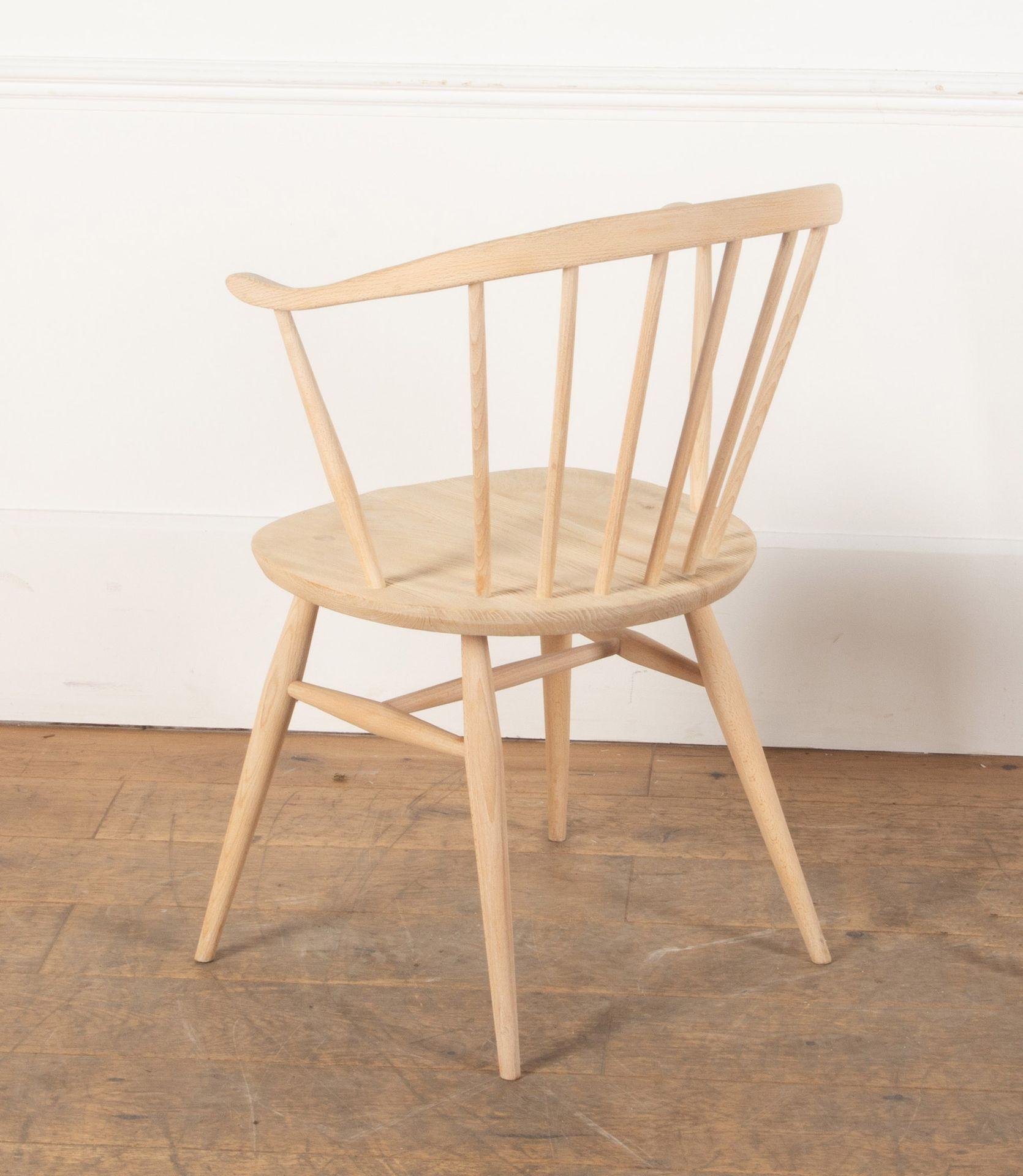 Bois Ensemble de huit chaises 'Cowhorn' Ercol blanchies du milieu du siècle dernier en vente