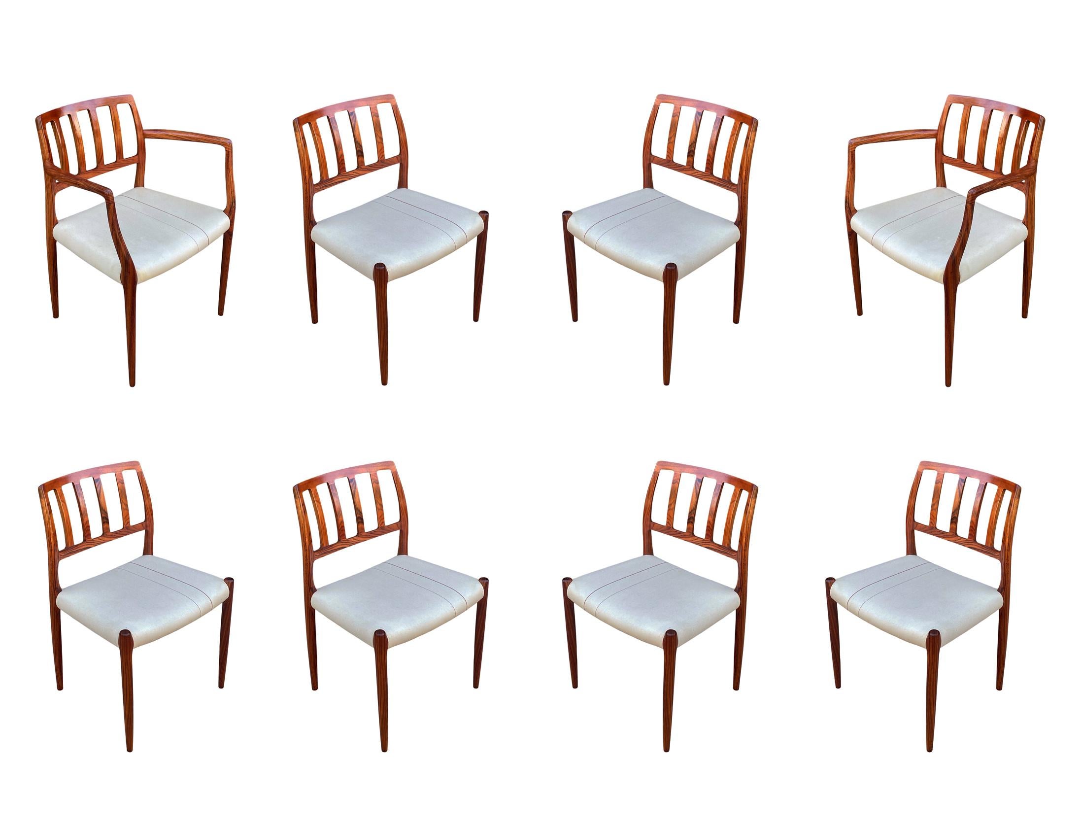 Ensemble de huit chaises de salle à manger danoises modernes du milieu du siècle en bois de rose de Niels Moller en vente 6