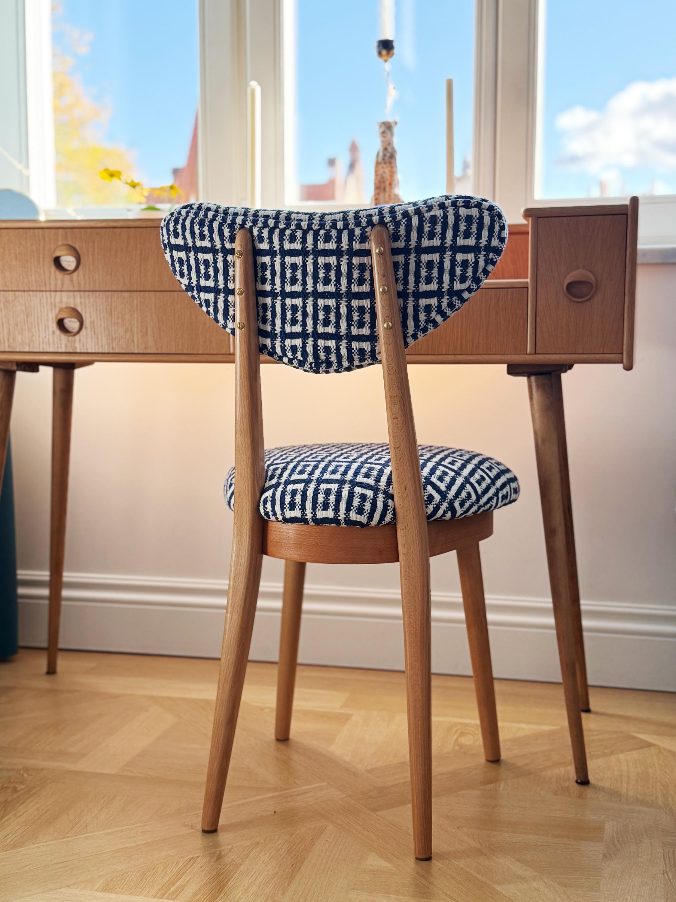 Sedia tipo A5828. Chiamato colloquialmente 