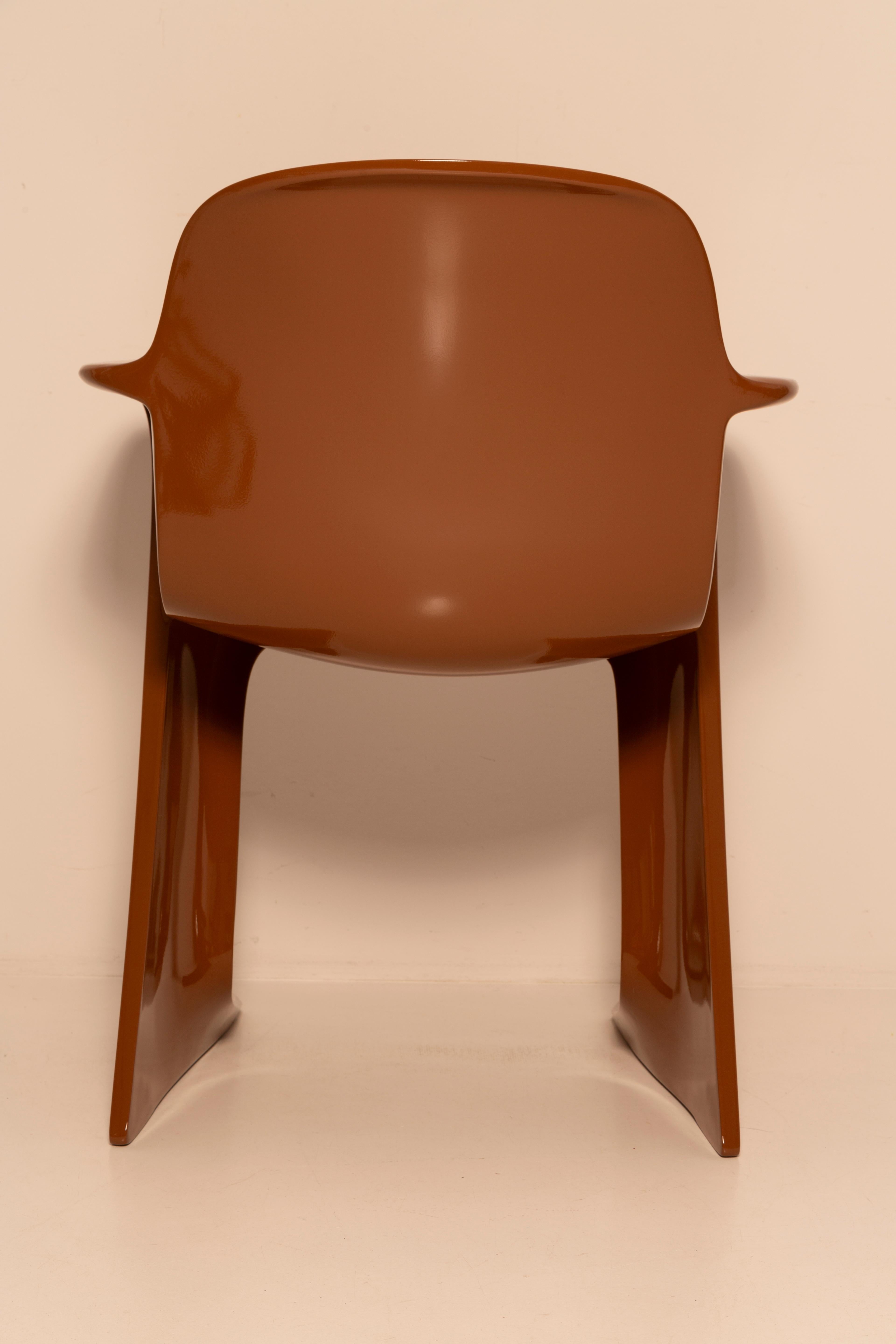 Ensemble de huit chaises Kangourou du milieu du siècle Mocha Pantone, Ernst Moeckl, Allemagne en vente 3