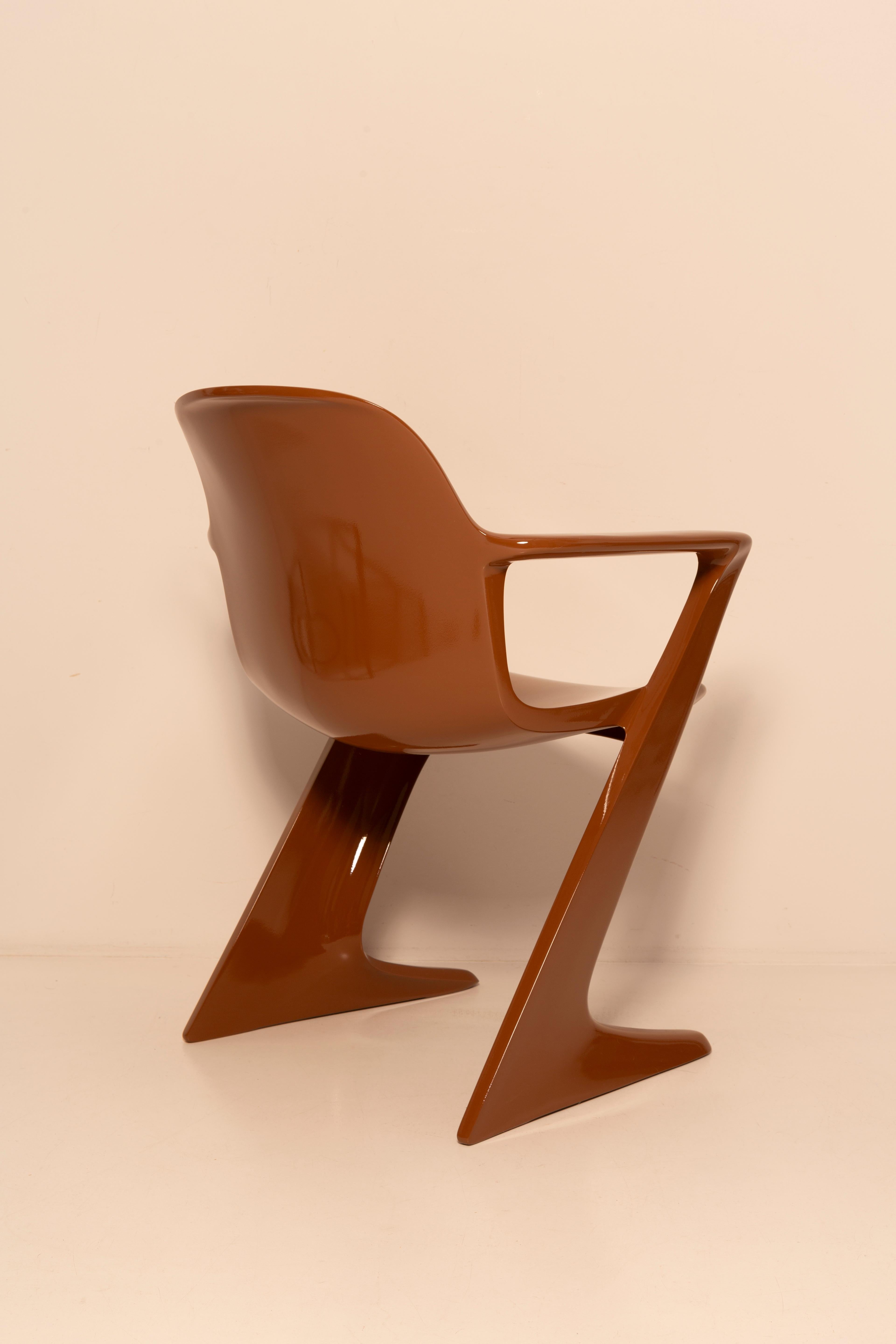 Ensemble de huit chaises Kangourou du milieu du siècle Mocha Pantone, Ernst Moeckl, Allemagne en vente 1