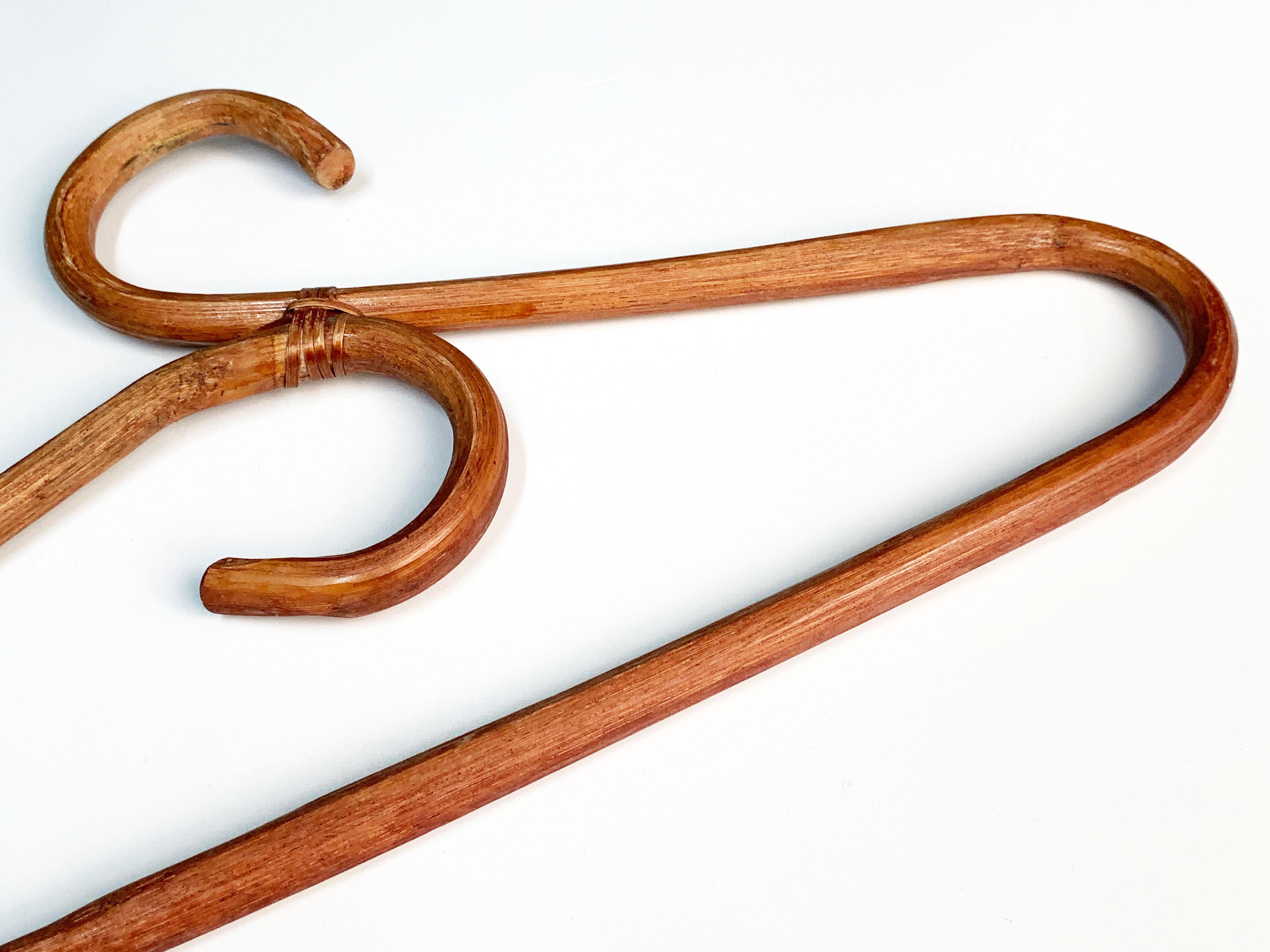 Late 20th Century Set of Eight Mid-Century Modern Italian Bamboo and Rattan Coat Hangers, 1970s For Sale