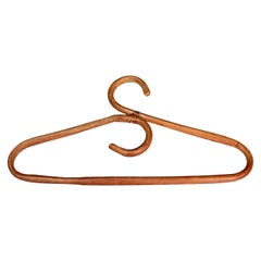 Set di otto appendiabiti in bambù e rattan della modernità di metà secolo, anni '70