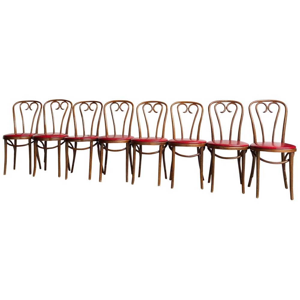 Set of Eight Mid-Century Modern Bentwood Thonet Dining Chairs or Cafe Chairs In Good Condition In Philadelphia, PA
