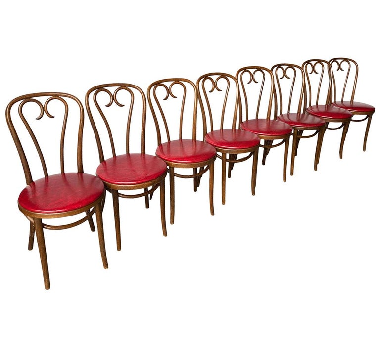 Set of Eight Mid-Century Modern Bentwood Thonet Dining Chairs or Cafe Chairs 1