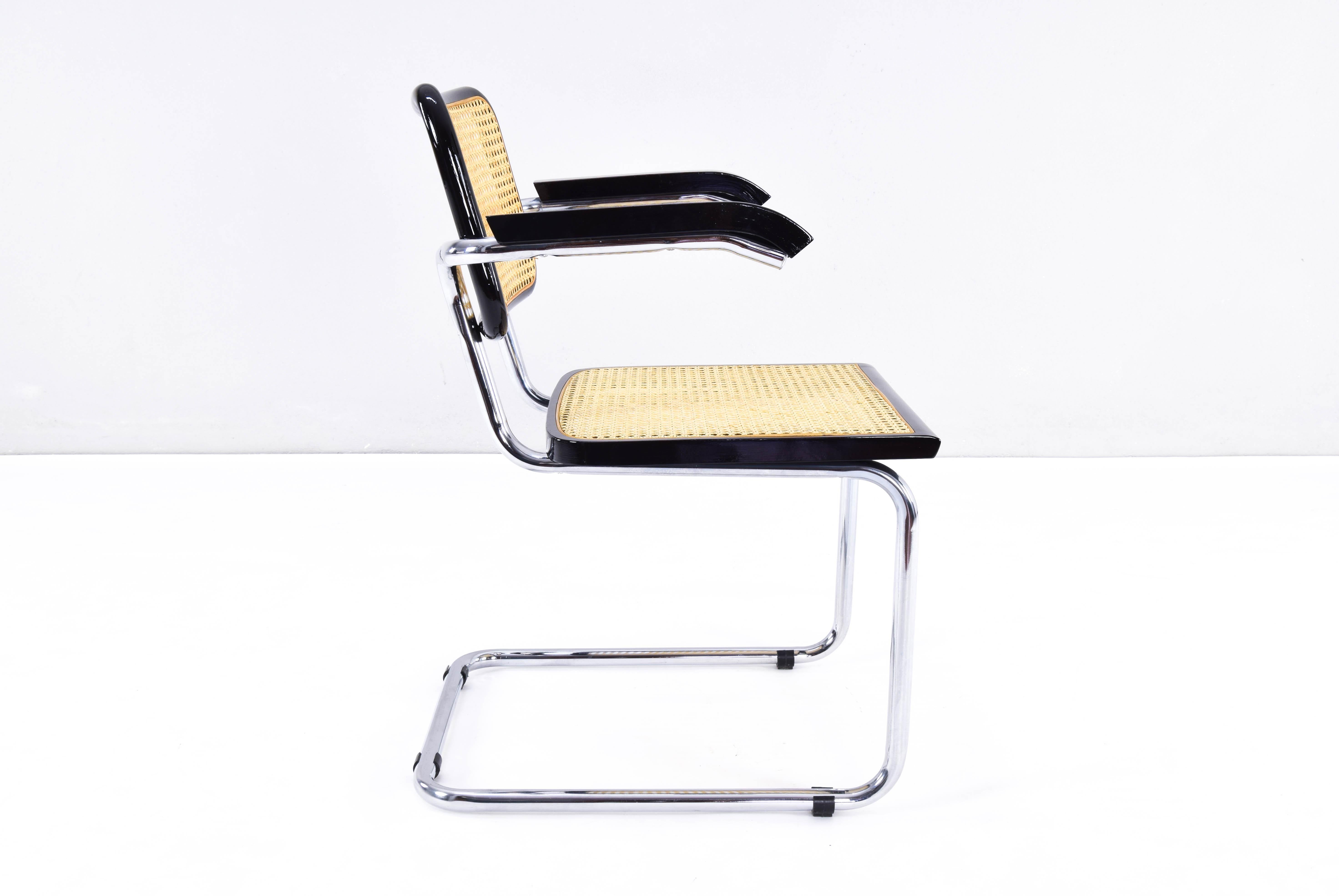 Set of Eight Mid-Century Modern Marcel Breuer B64 Cesca Chairs, Italy, 1970s 6