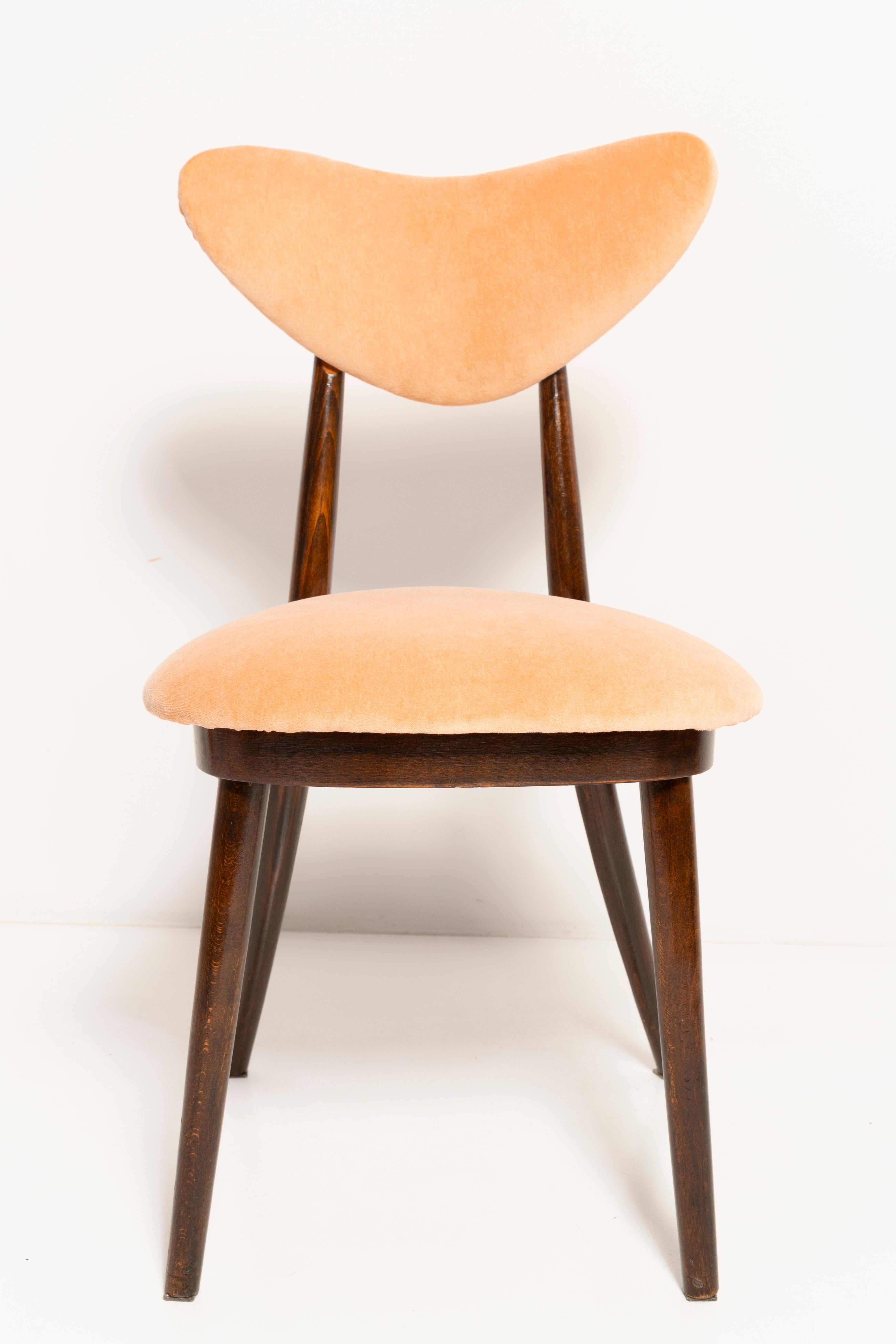 Hand-Crafted Set of Eight Mid-Century Orange Cotton-Velvet Heart Chairs, Europe, 1960s For Sale