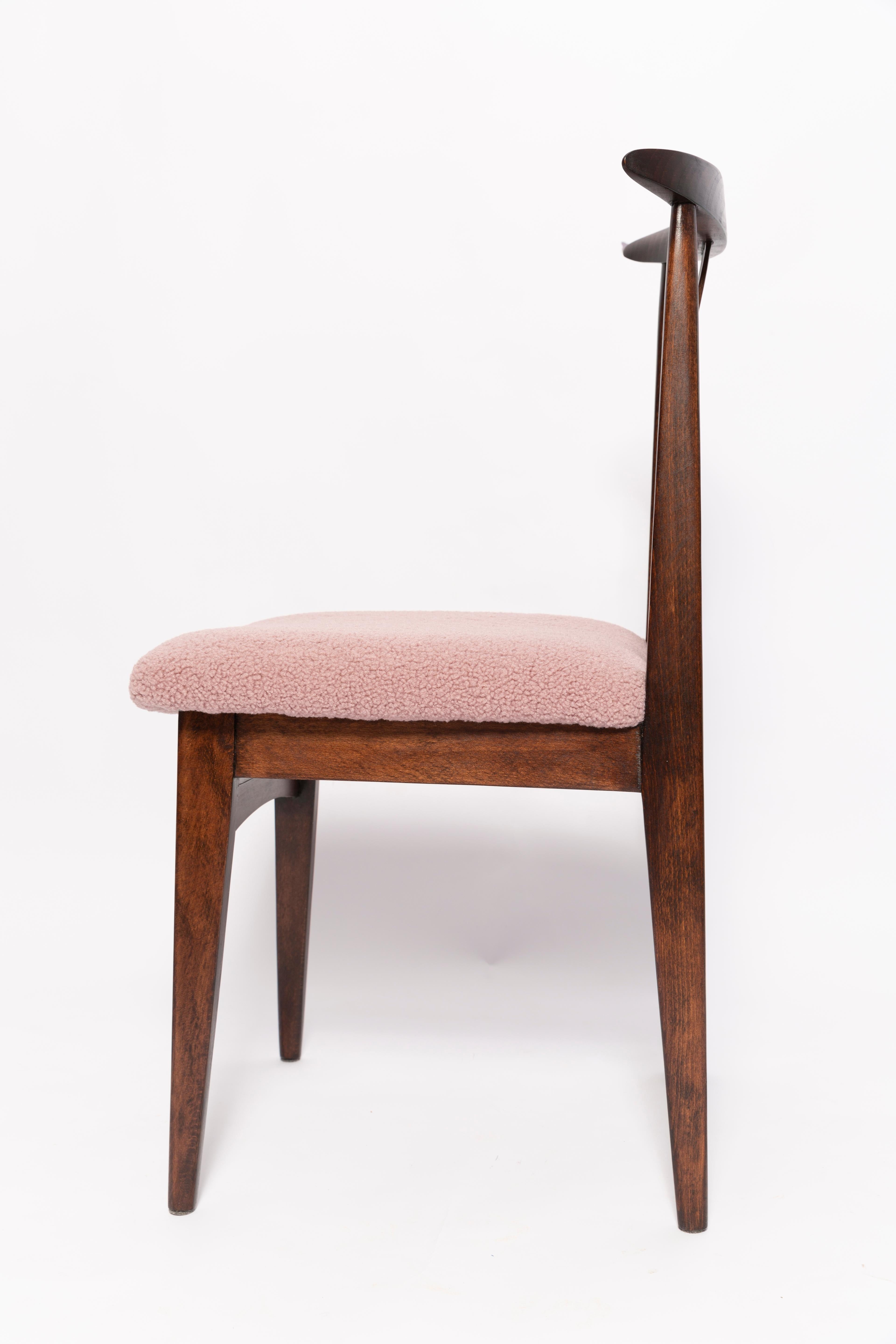 Ensemble de huit chaises rose poudré bouclé du milieu du siècle par M. Zielinski, Europe, années 1960 en vente 1