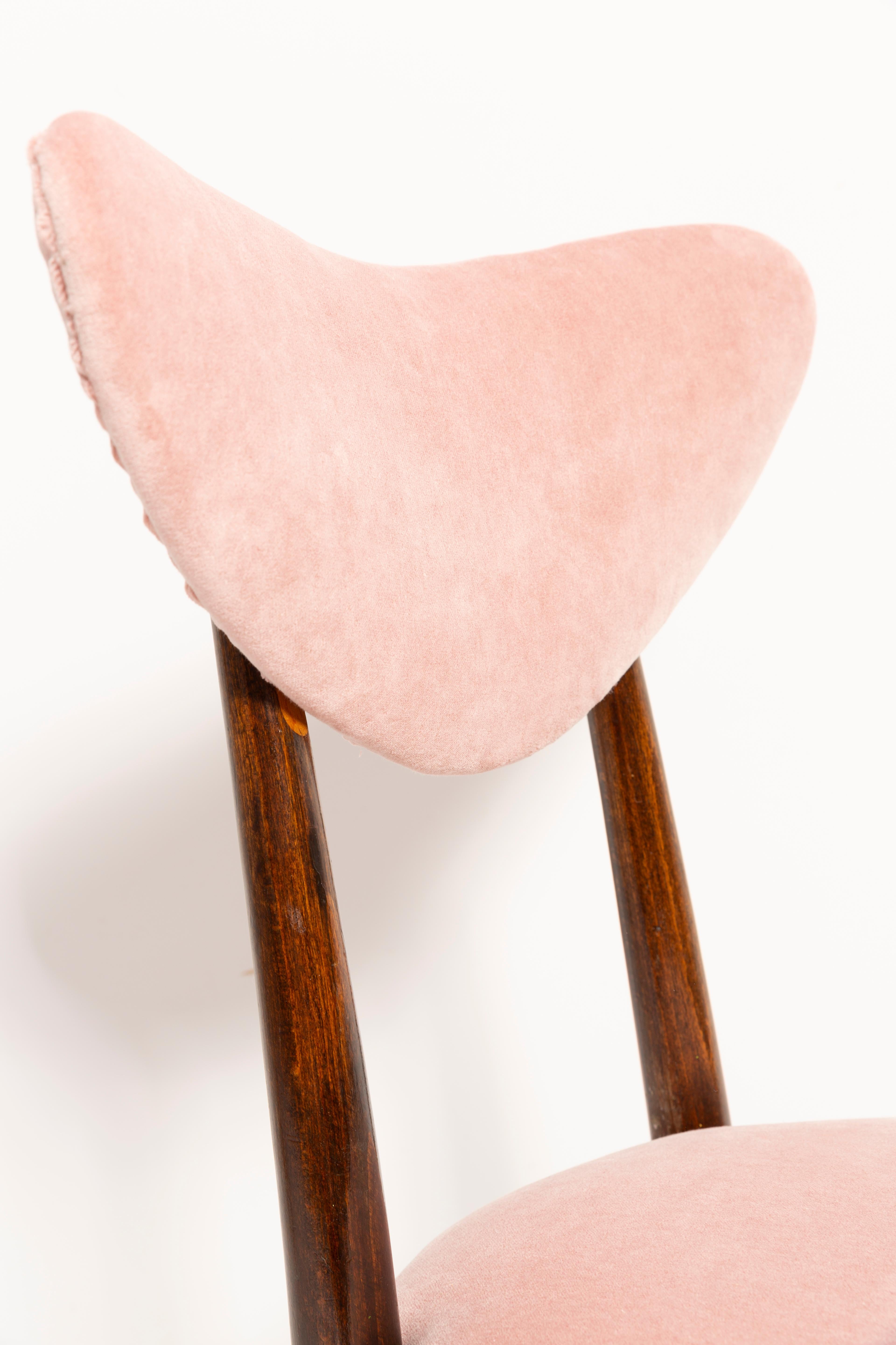 Hand-Crafted Set of Eight Mid-Century Pink Cotton-Velvet Heart Chairs, Europe, 1960s For Sale
