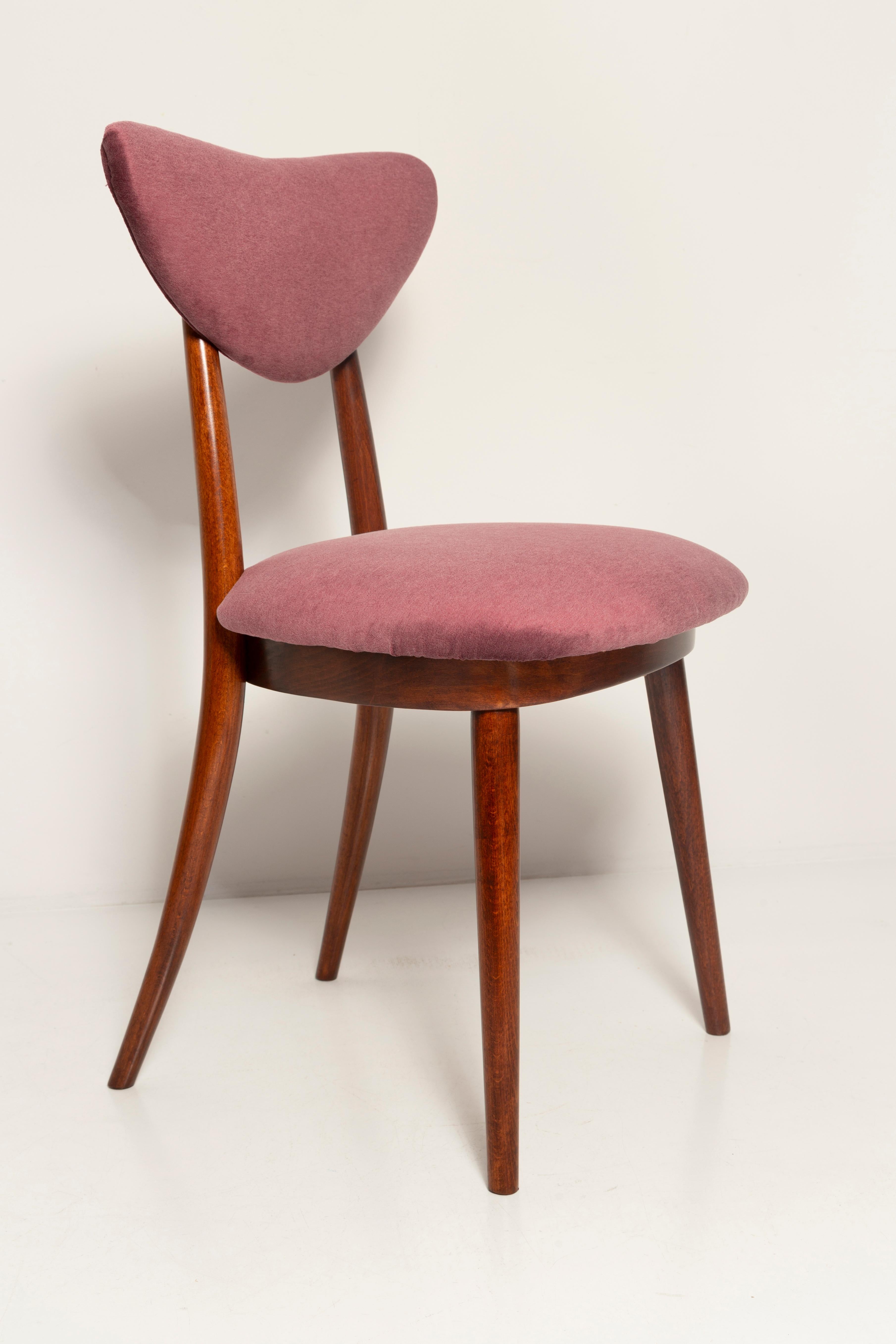 Set of Eight Midcentury Plum Violet Velvet Heart Chairs, Europe, 1960s In Excellent Condition For Sale In 05-080 Hornowek, PL