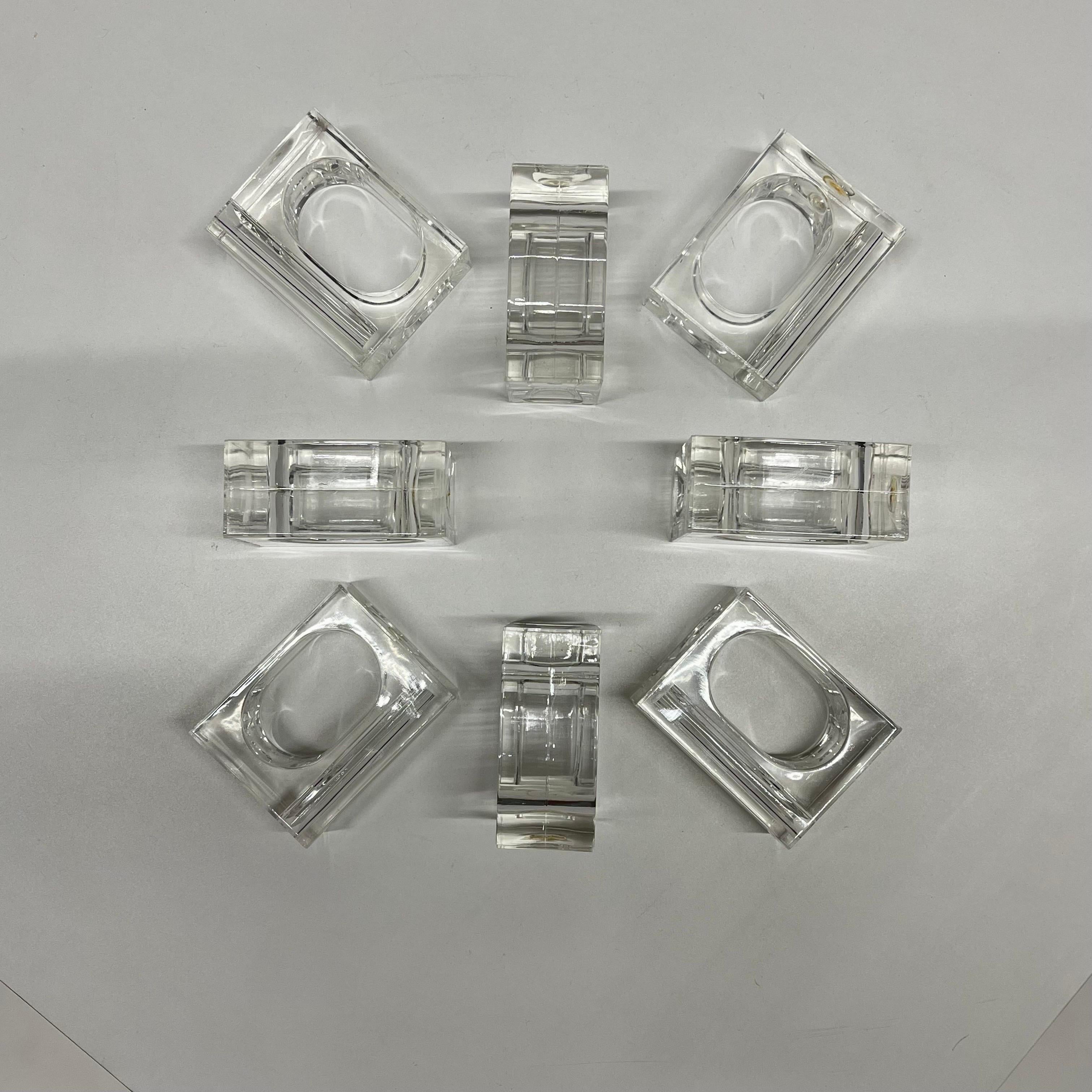 Set of Eight Midcentury Polished Lucite Napkin Rings Holders, USA, circa 1960s 2
