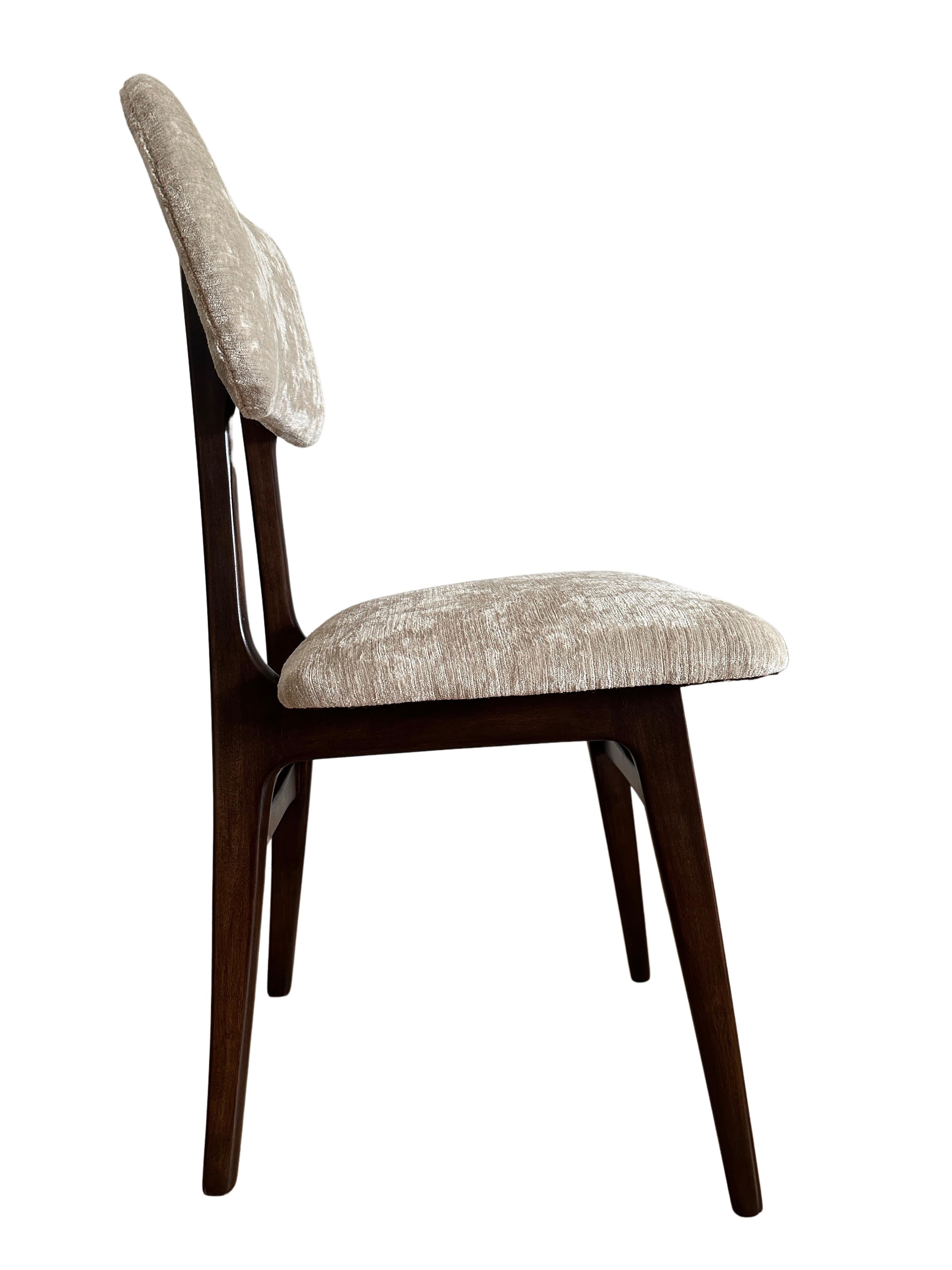 Polish Set of Eight Midcentury Butterfly Dining Chairs, in Beige Velvet, Europe, 1960s For Sale