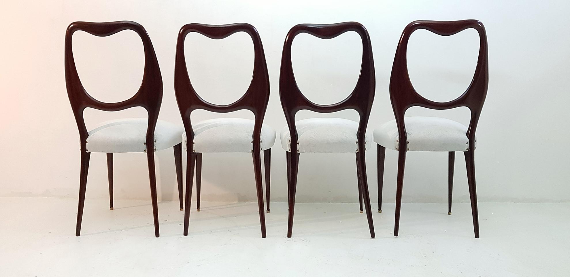 Italian Set of Eight Midcentury Mahogany Dining Chairs by Vittorio Dassi, Italy
