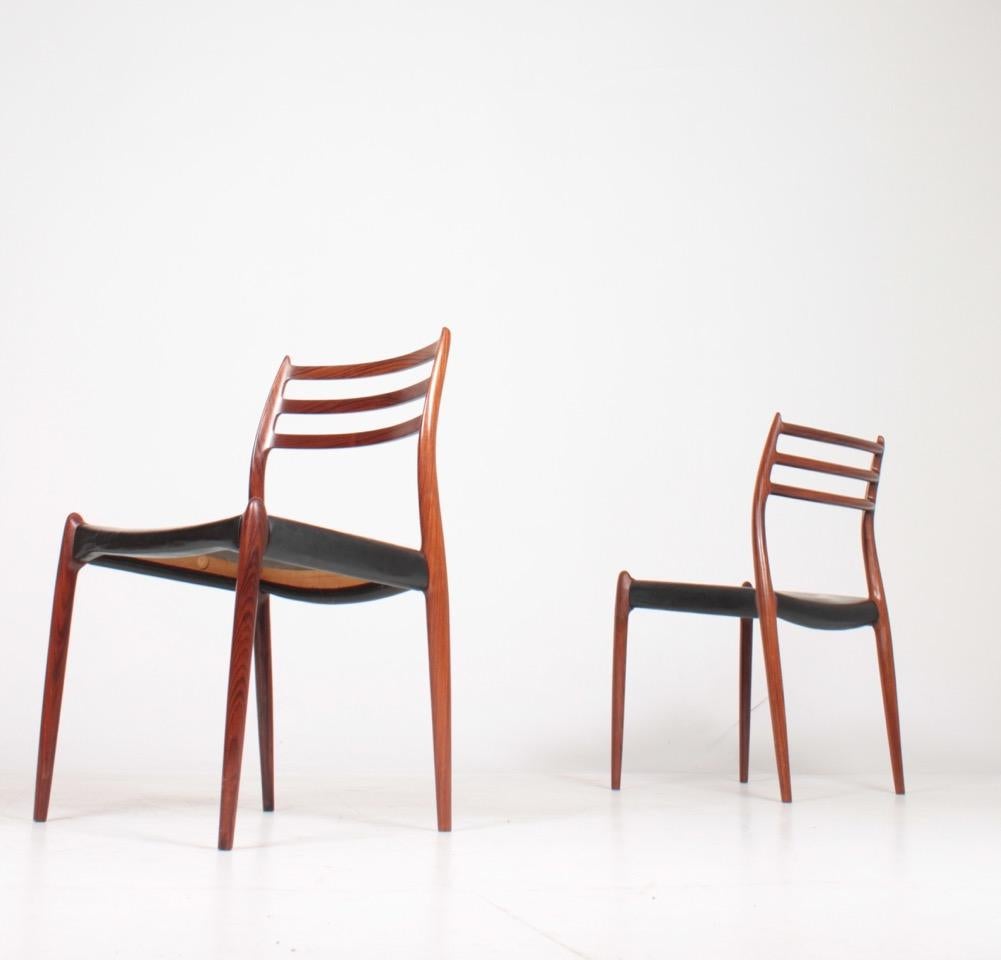Set of Eight Midcentury Dining Chairs in Rosewood byMøller, Danish Design, 1960s 6