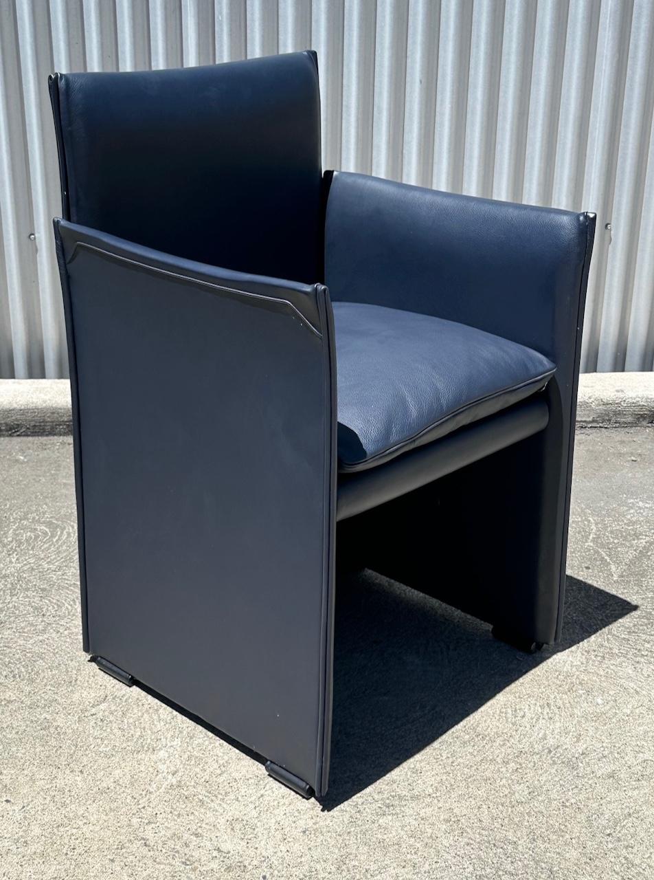 Set of Eight Midnight Blue Leather Break Chairs by Mario Bellini for Cassina For Sale 4
