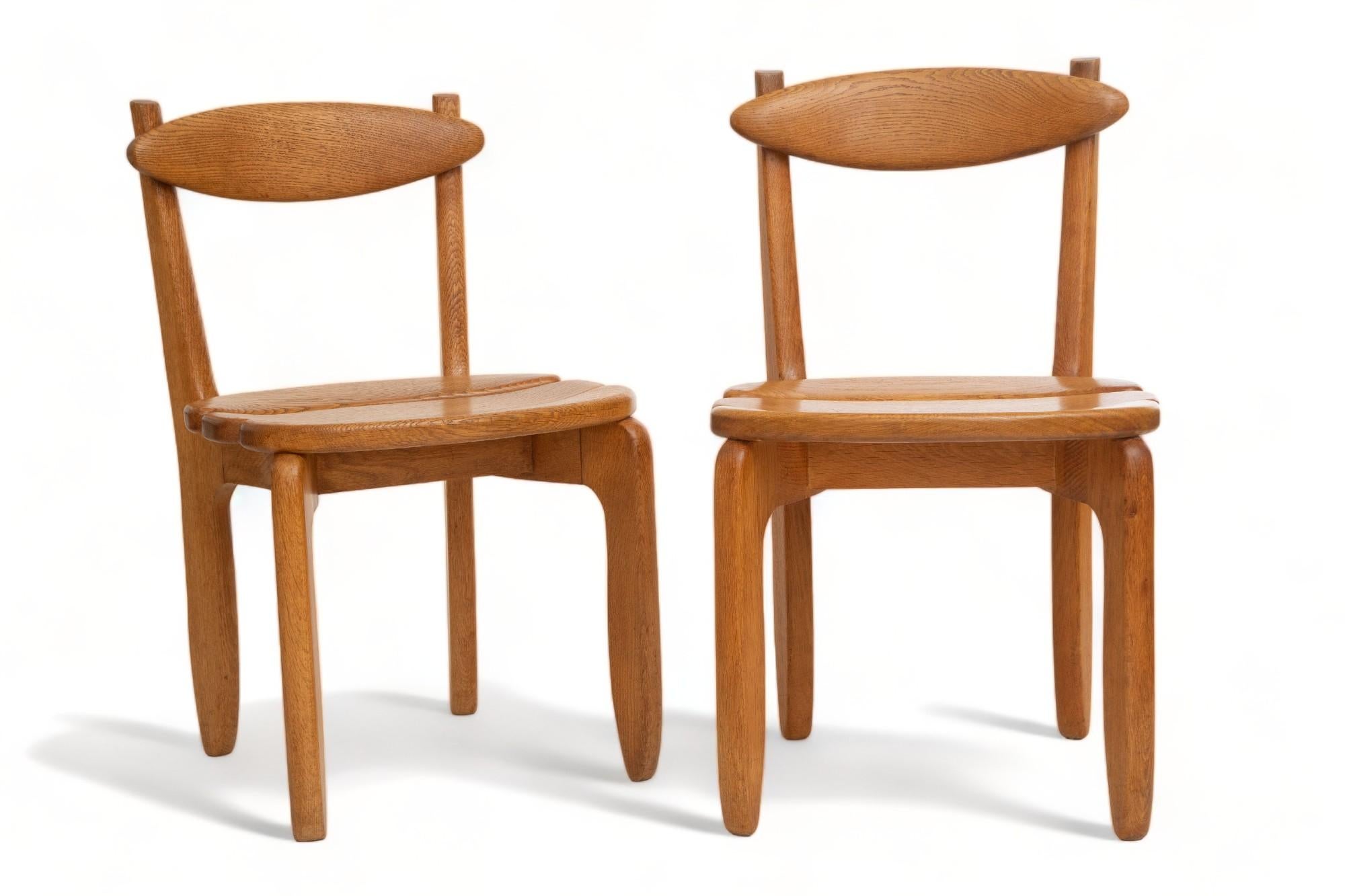 Set of Eight Mid-Century Modern Oak Dining Chairs by Guillerme et Chambron For Sale 3