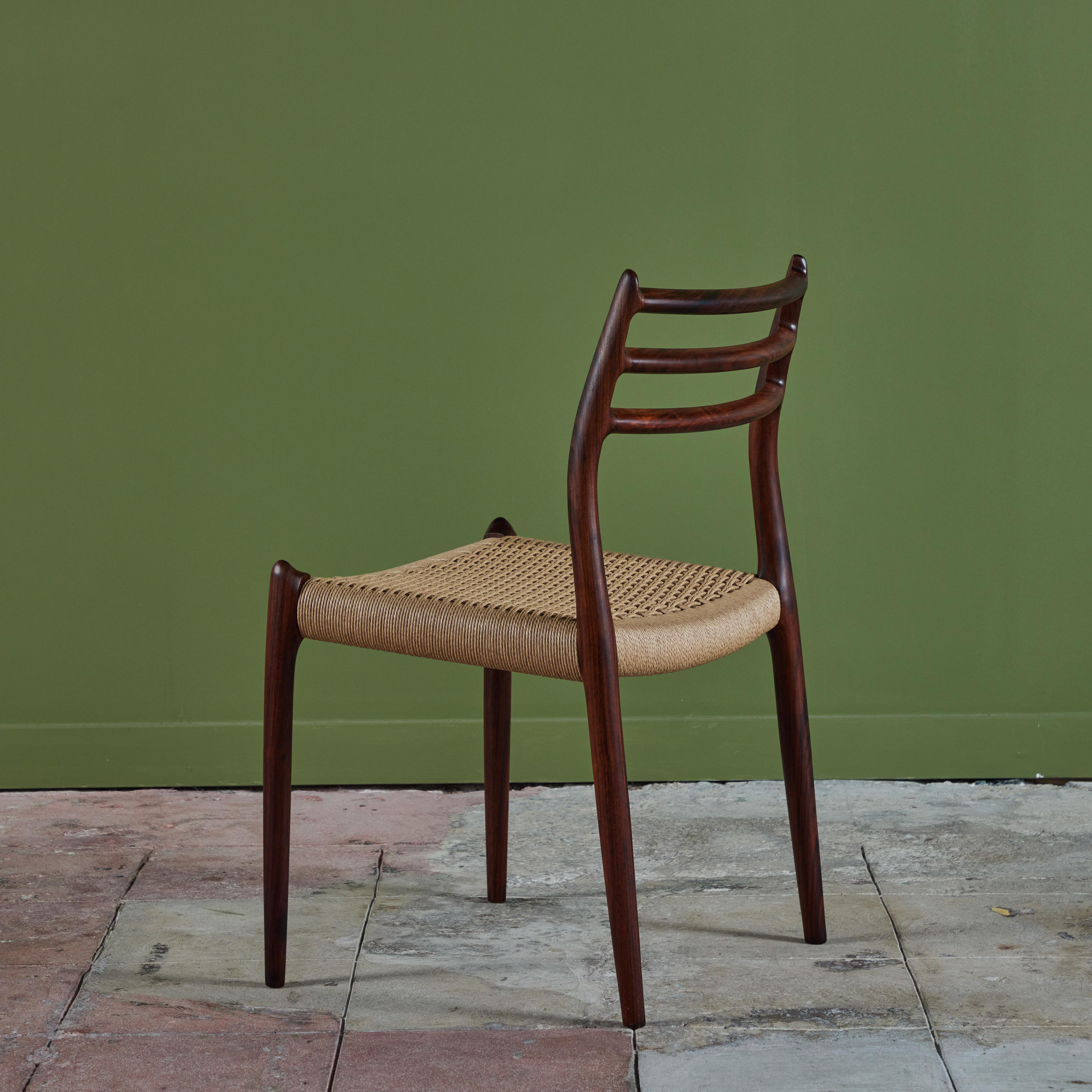 Ensemble de huit chaises de salle à manger modèle 78 en palissandre par N.O. Møller en vente 3
