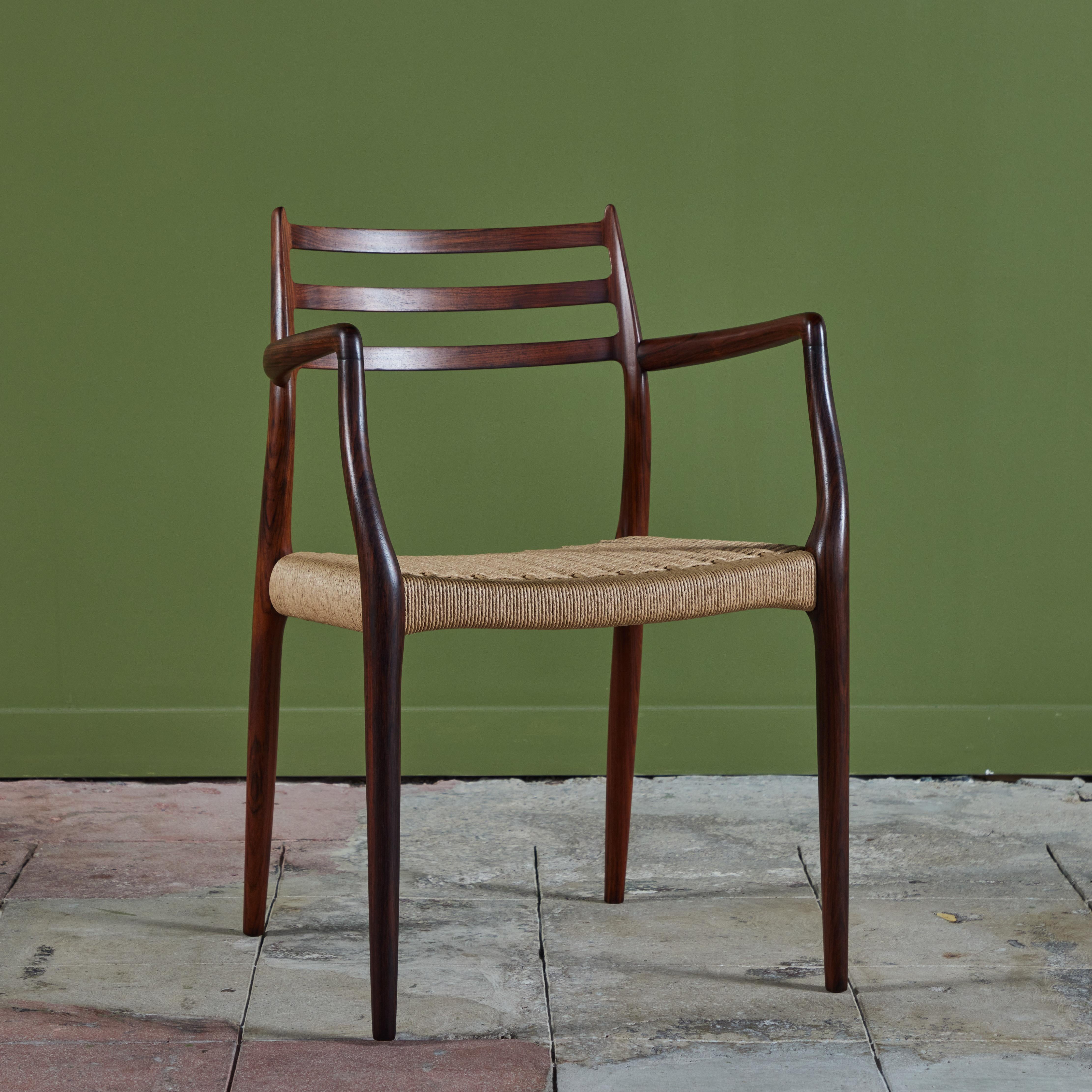 Satz von acht Esszimmerstühlen aus Palisanderholz, Modell 78, von N.O. Møller im Zustand „Hervorragend“ im Angebot in Los Angeles, CA