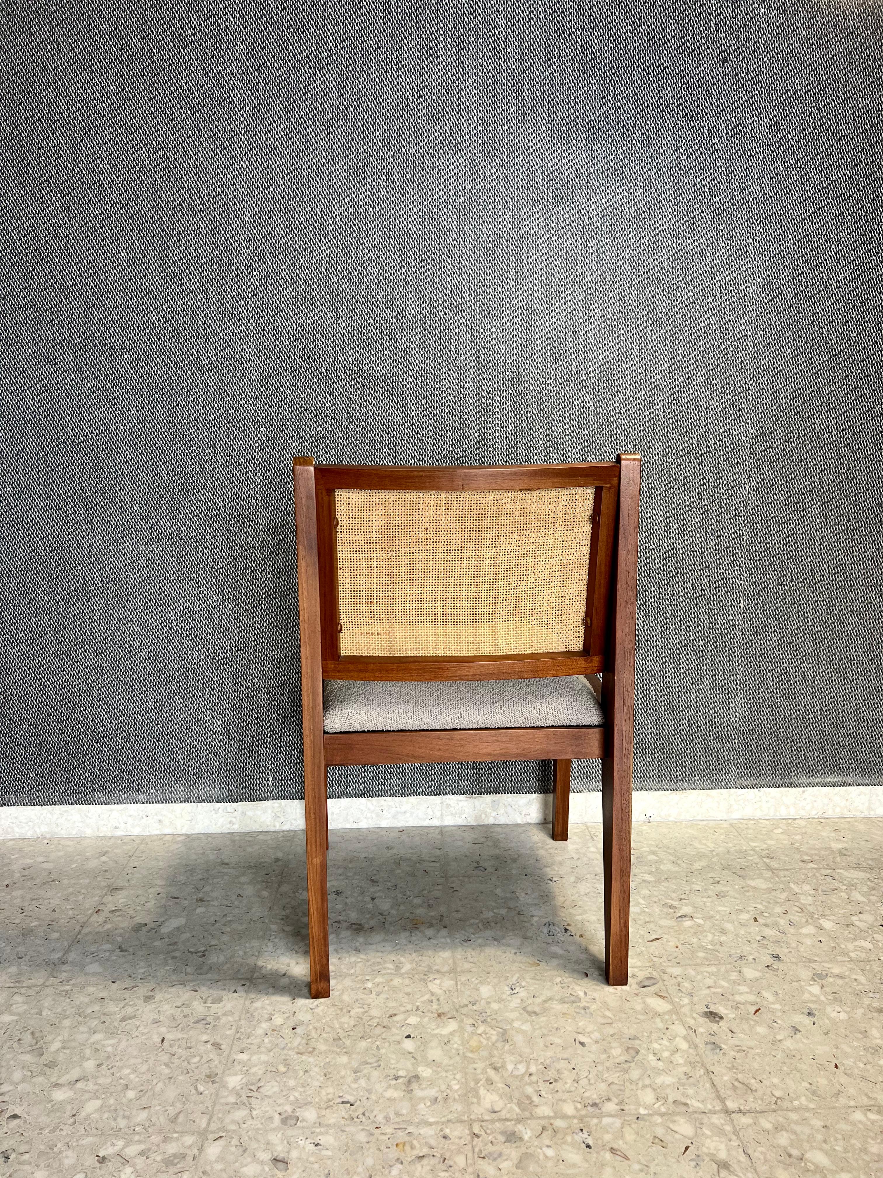 Mexicain Ensemble de huit chaises de salle à manger The Moderns Cane Back en vente