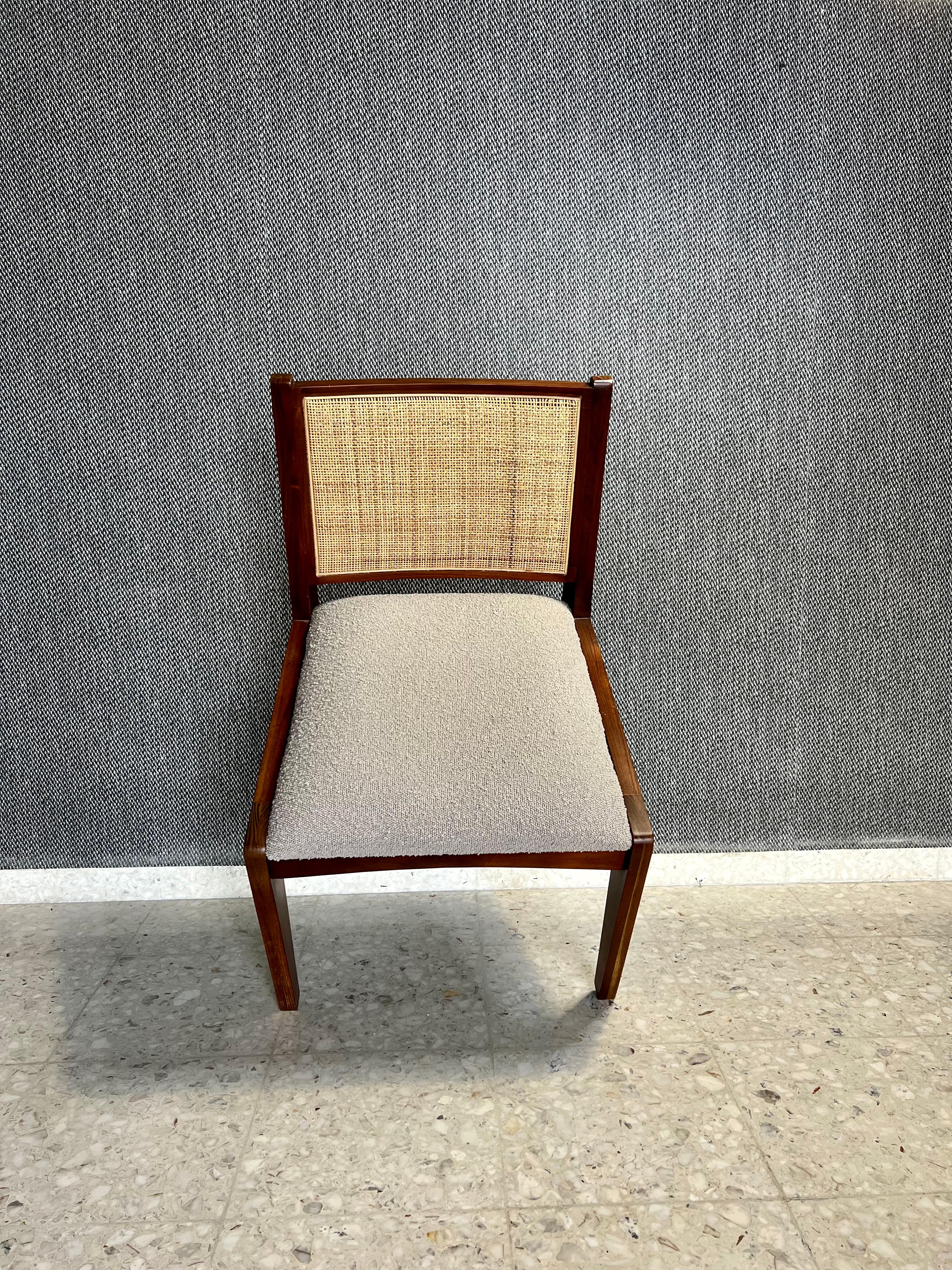 Canne Ensemble de huit chaises de salle à manger The Moderns Cane Back en vente