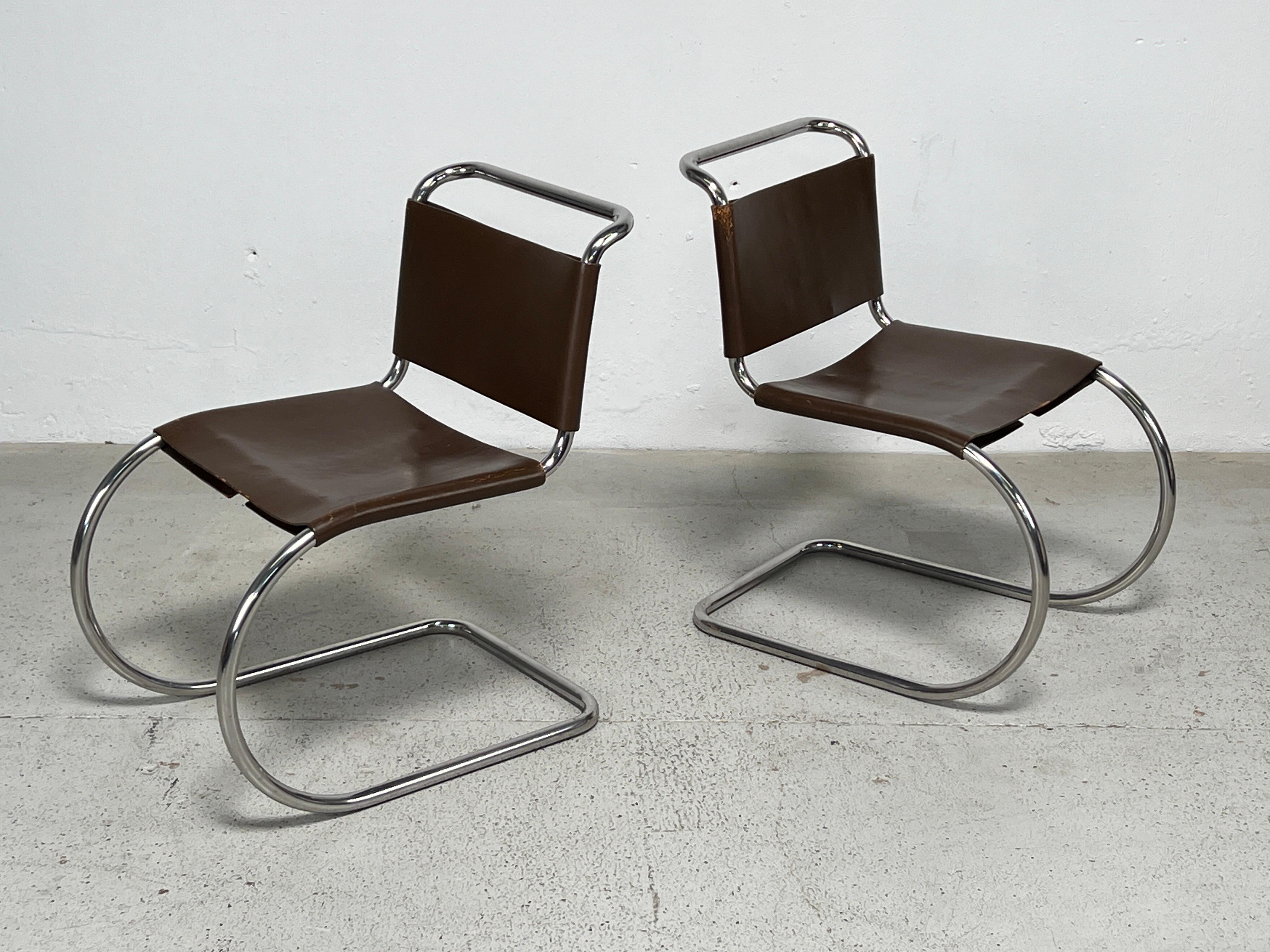 Set of Eight MR10 Dining Chairs by Mies van der Rohe for knoll  For Sale 3
