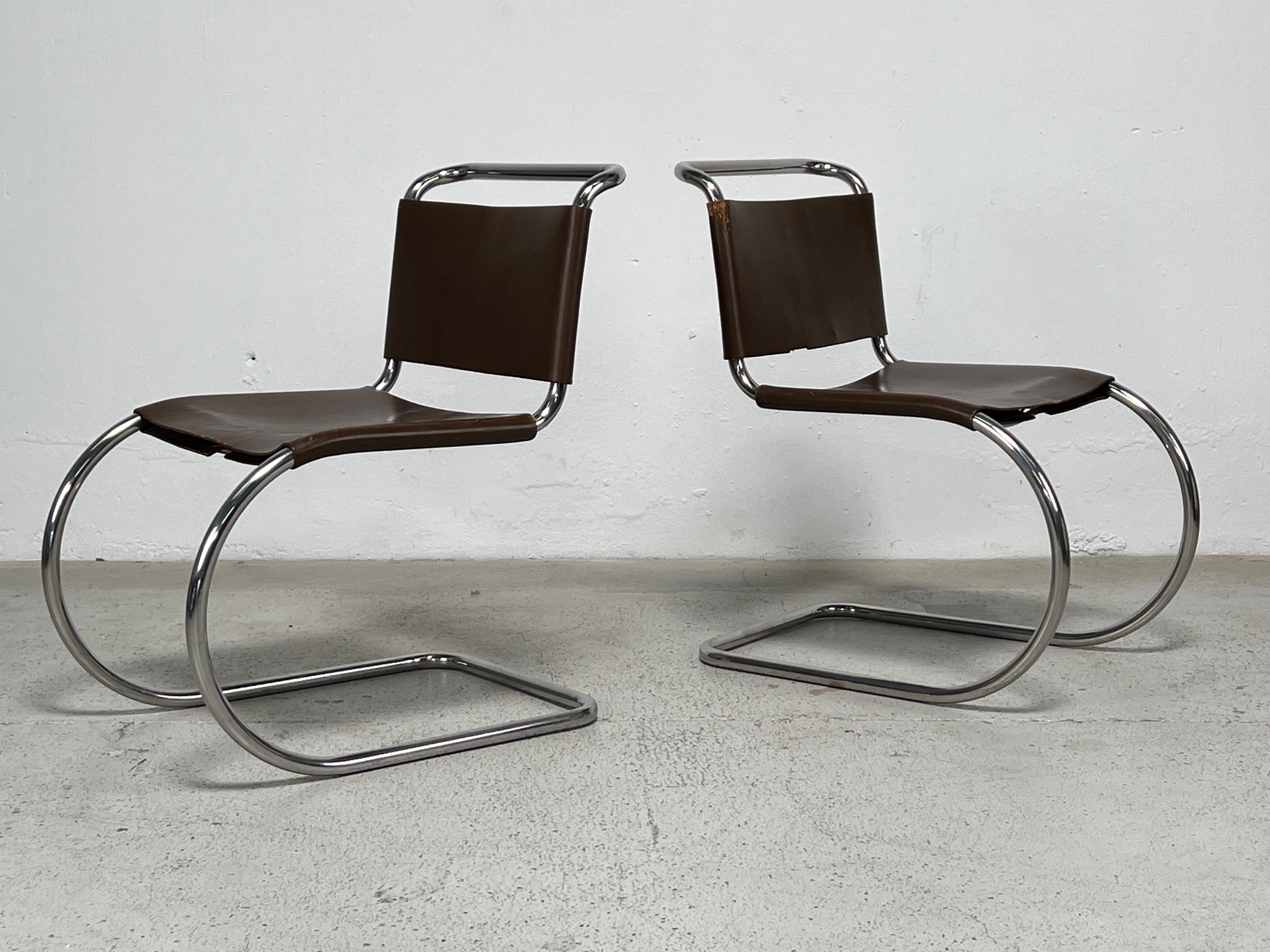 Set of Eight MR10 Dining Chairs by Mies van der Rohe for knoll  For Sale 4
