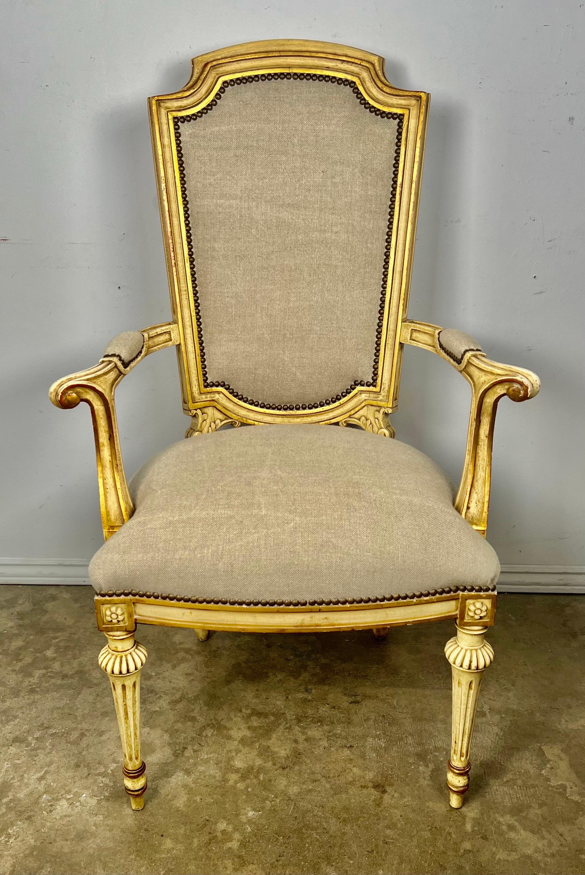 Linen Set of Eight Neoclassical Style Dining Chairs For Sale