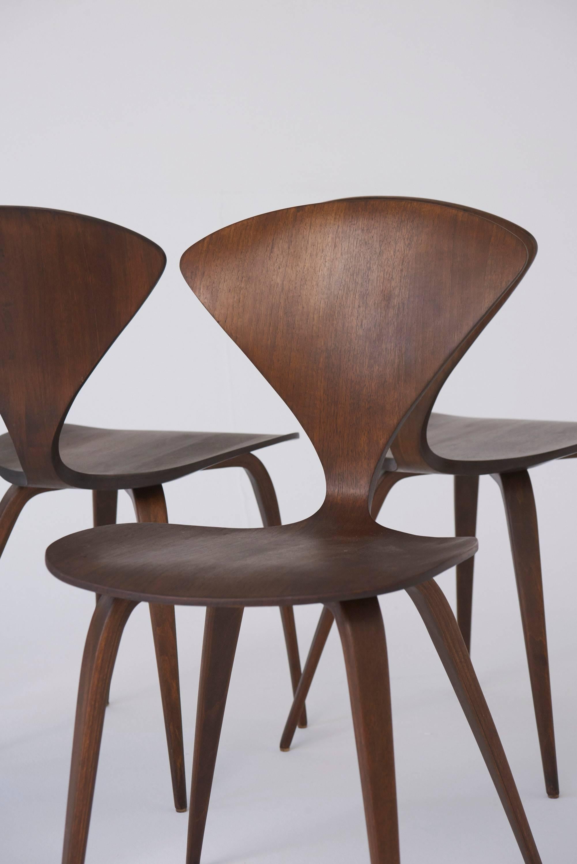 Set of Eight Norman Cherner Dining Chairs, Made by Plycraft in the USA, 1960s 1