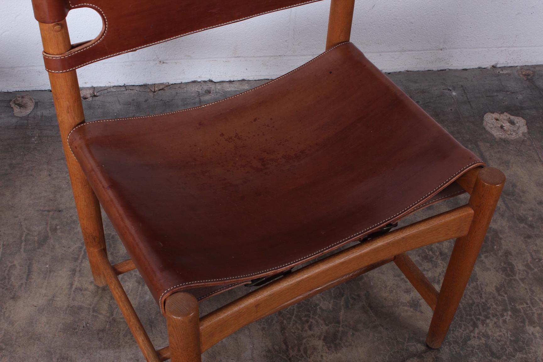 Mid-20th Century Set of Eight Oak and Leather Chairs by Børge Mogensen