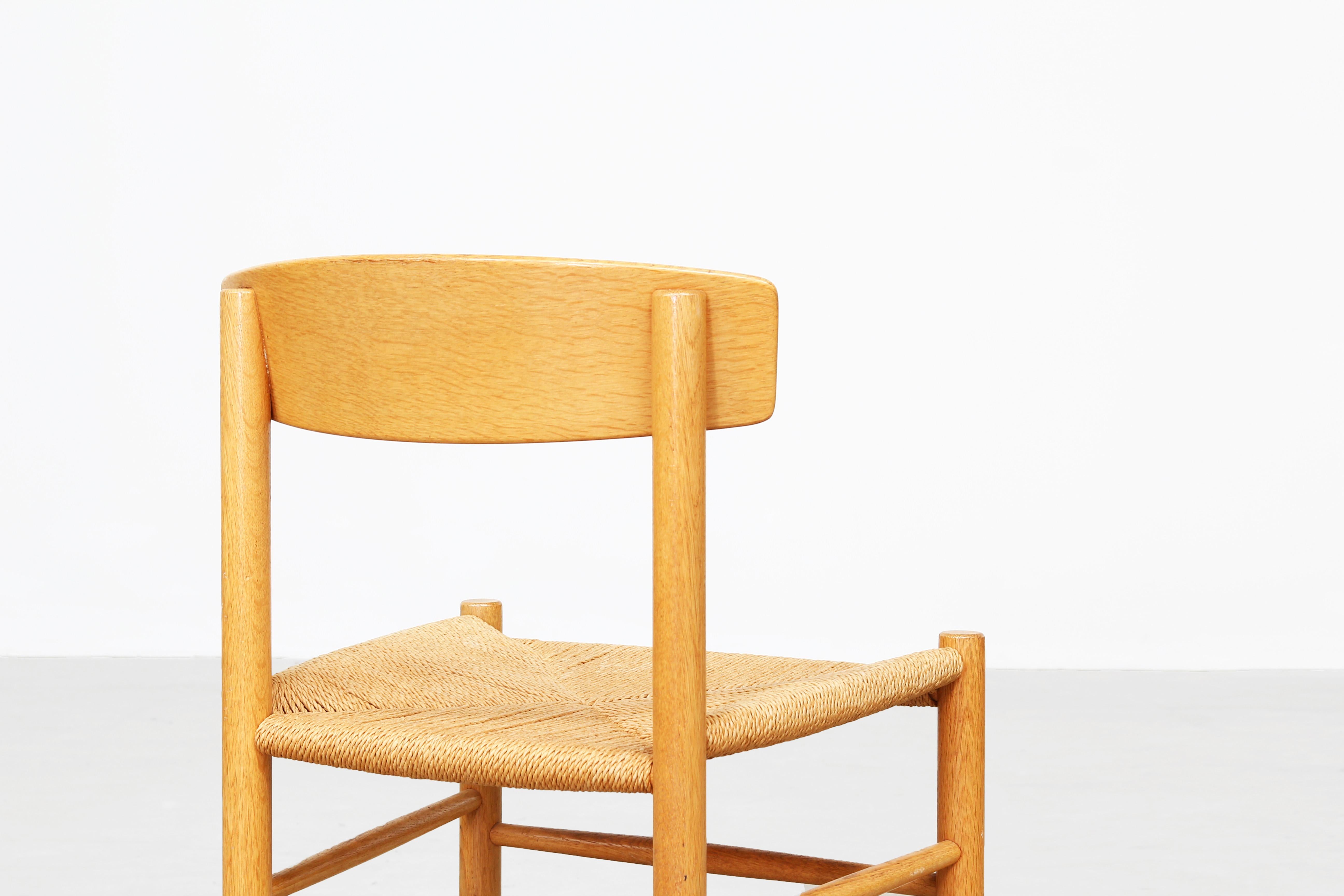 Set of 8 Danish Oak Dining Chairs by Børge Mogensen for Fredericia J39, Denmark For Sale 2