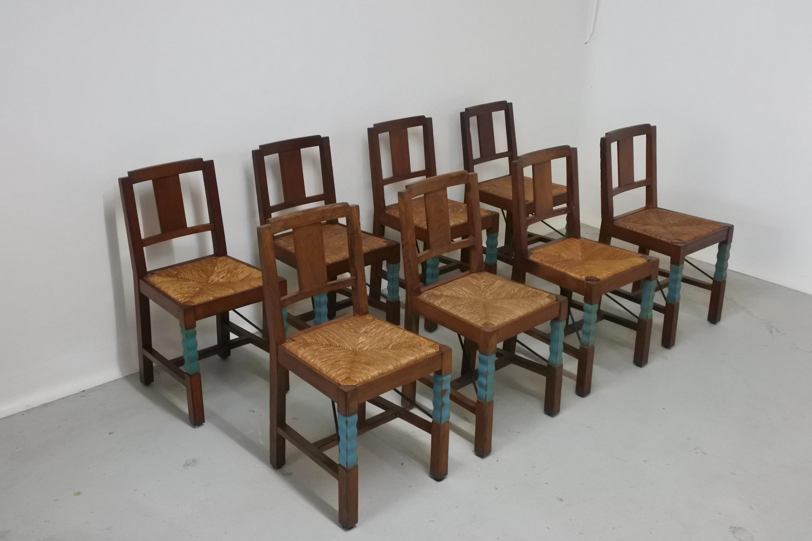 French Set of Eight Oak Wood Dining Chairs in the Style of Joseph Savina, France, 1930s