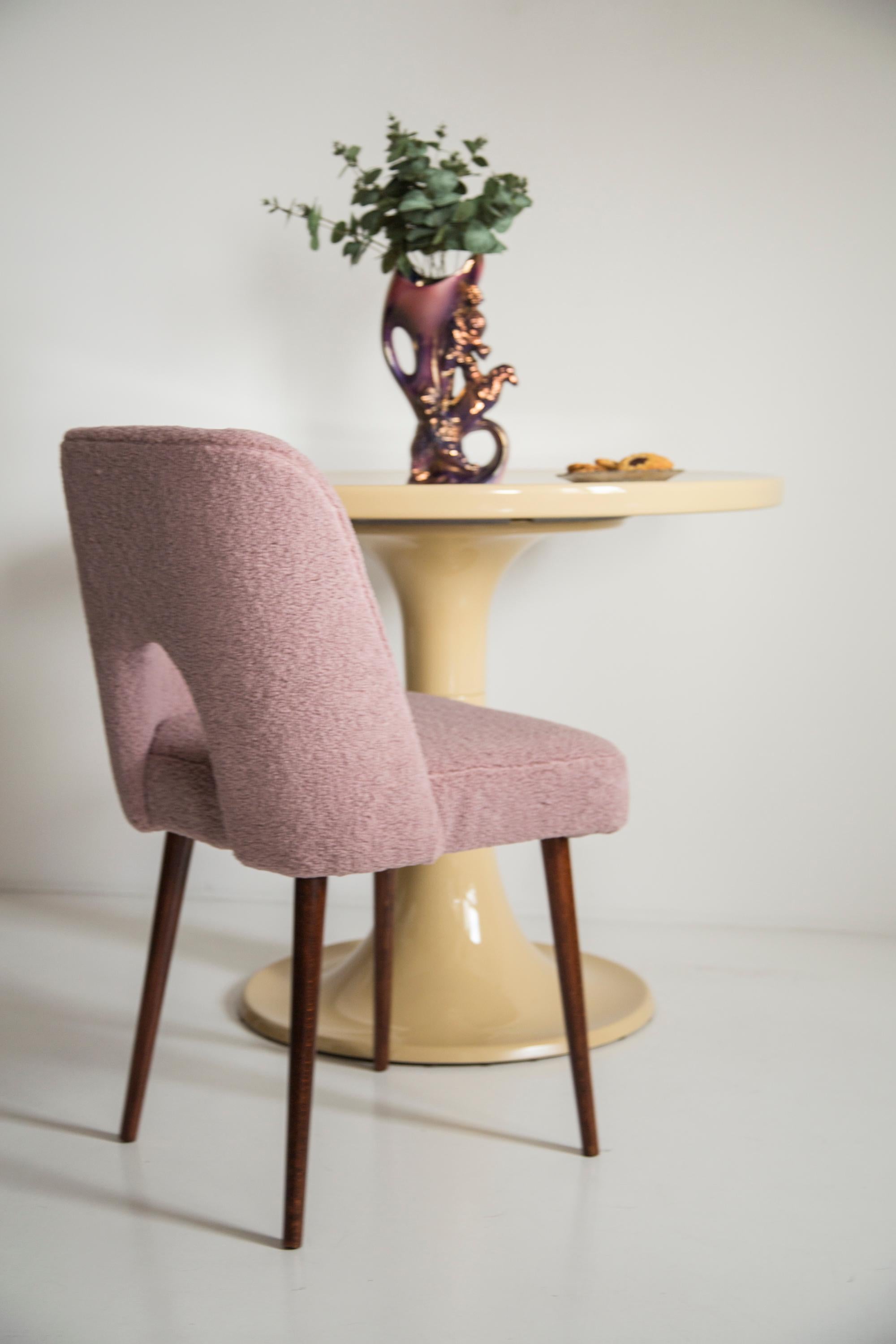 Mid-Century Modern Set of Eight Pink Boucle 'Shell' Chairs, Europe, 1960s For Sale