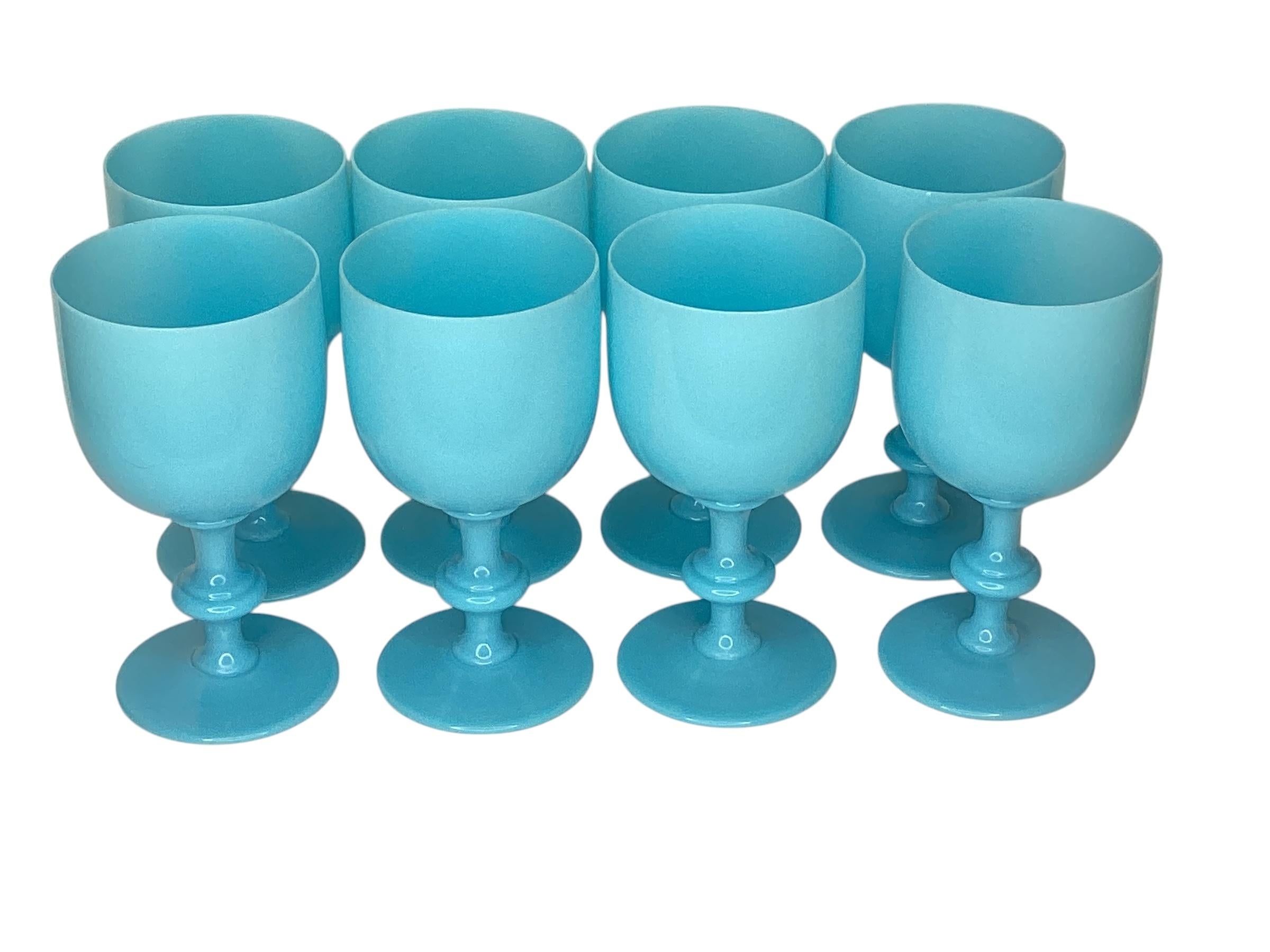 Set von acht Portieux Vallerysthal-Wein- oder Wasserkelchen aus türkisblauem Opal in Türkis im Angebot 4
