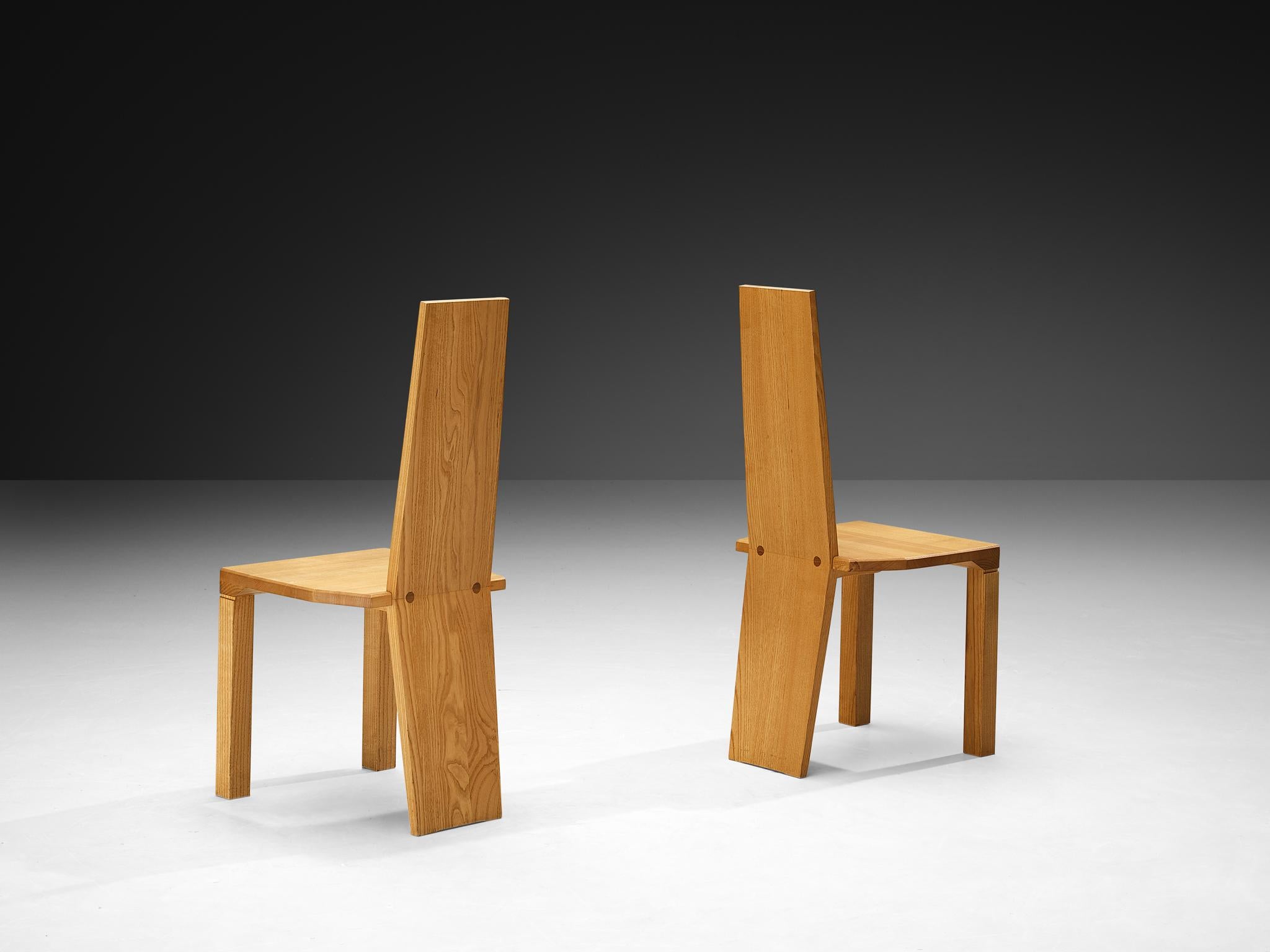 Juego de ocho sillas de comedor postmodernas de madera maciza de fresno R2D2 en venta 3