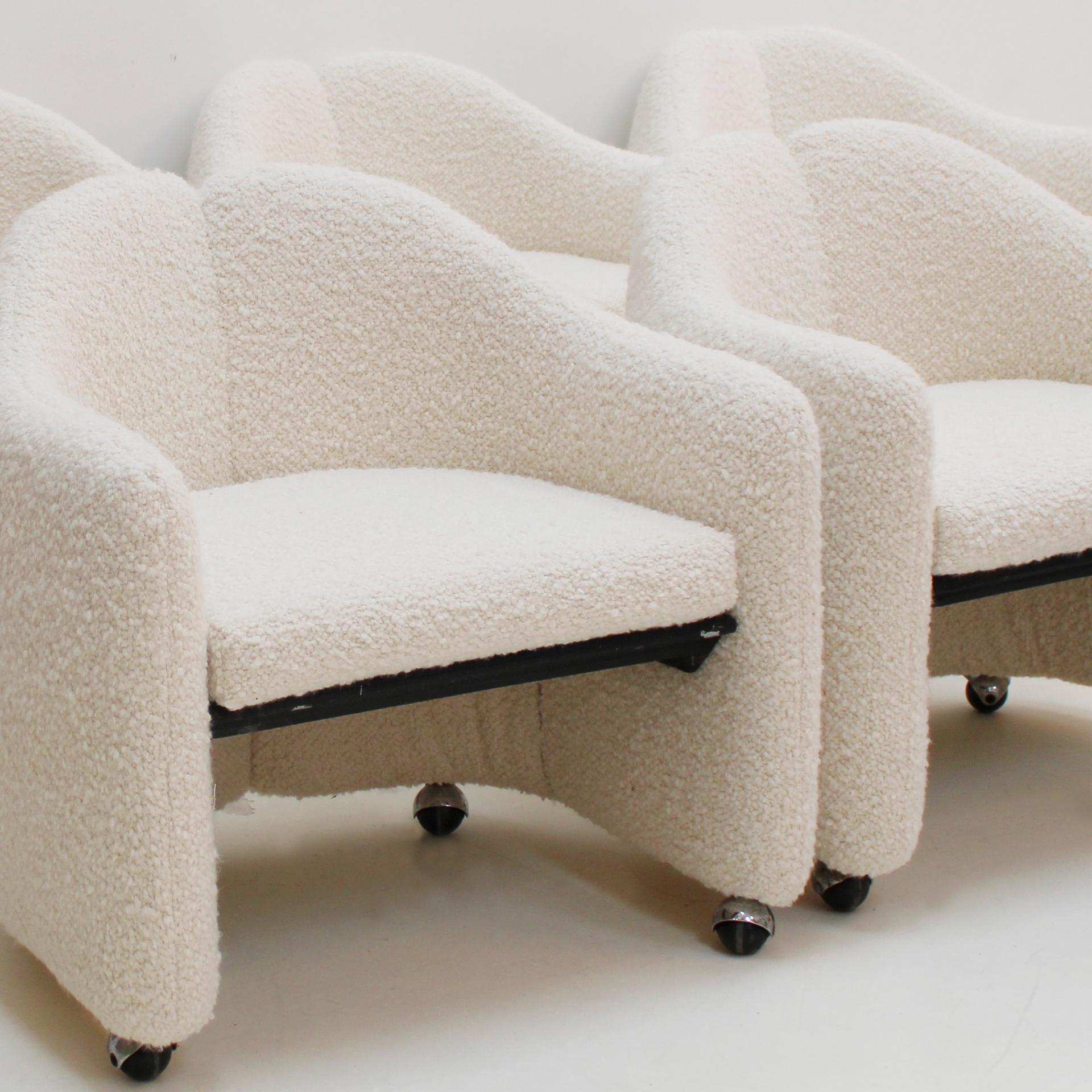 Huit chaises de salle à manger modèle PS142 d'Eugenio Gerli, tissu de laine ivoire, Italie 1960 en vente 1