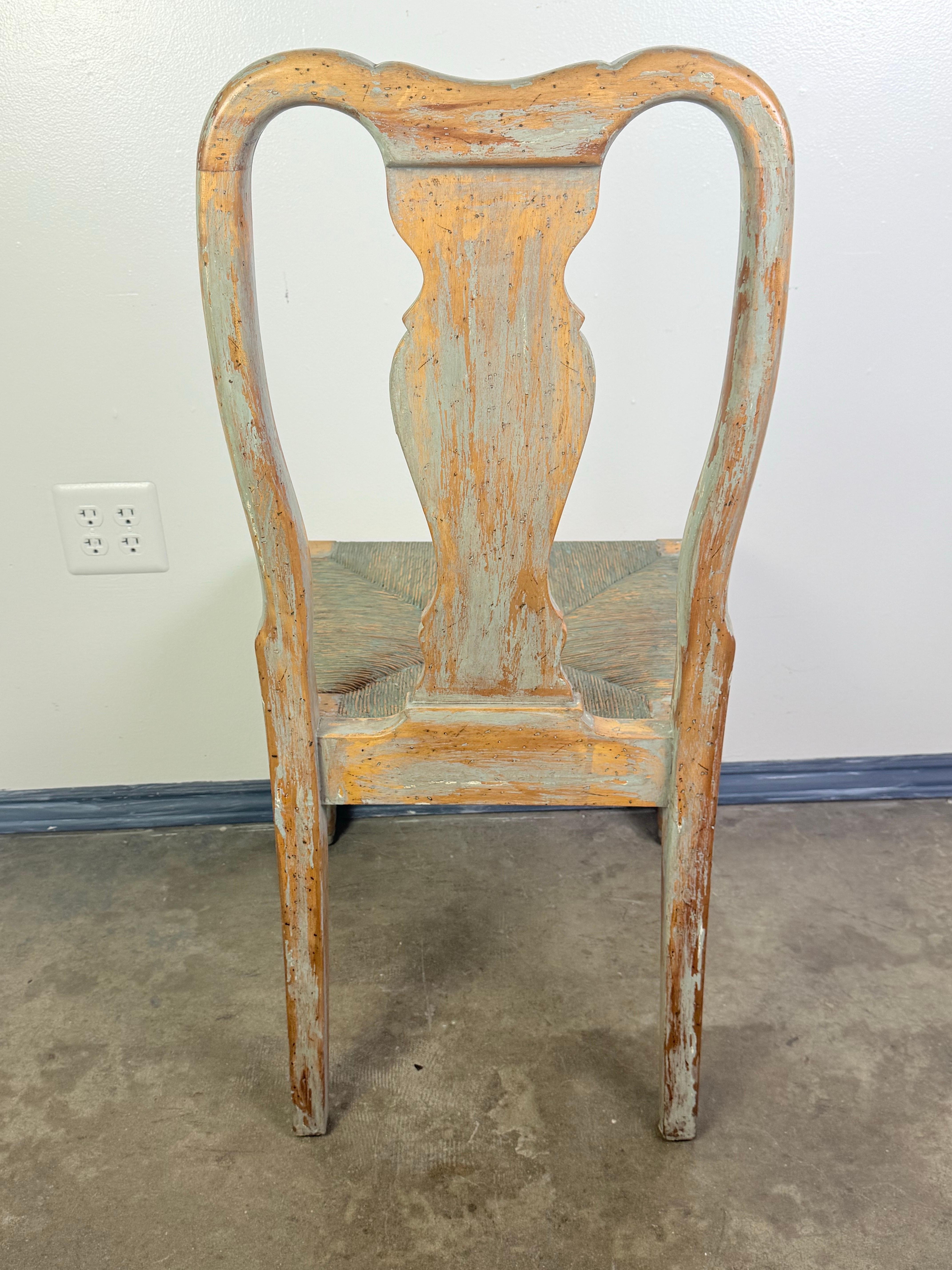 Ensemble de huit chaises de salle à manger Queen Anne en vente 2