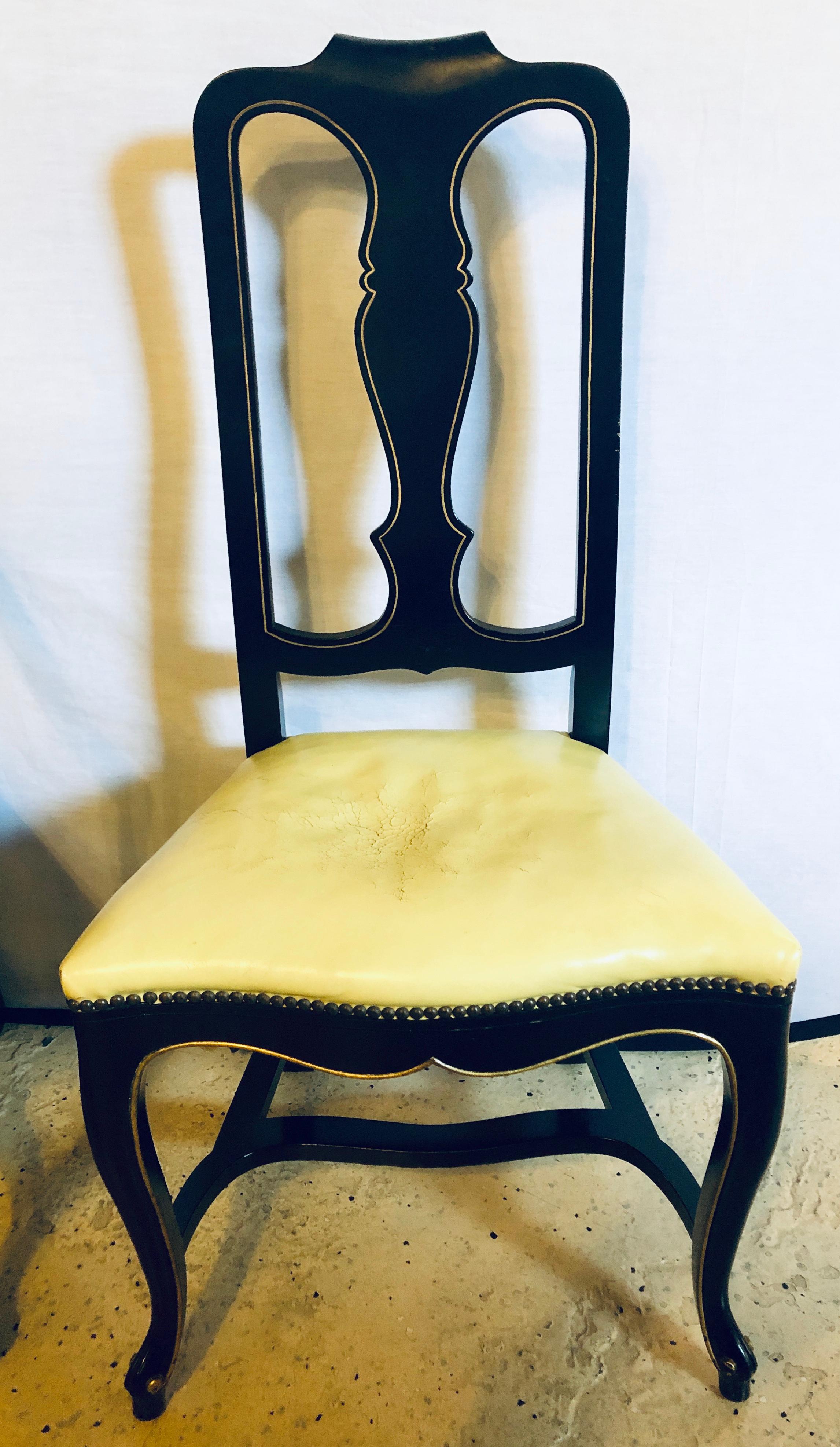 Set of Eight Queen Anne Style Ebonized and Gilt Decorated Dining Chairs In Good Condition For Sale In Stamford, CT