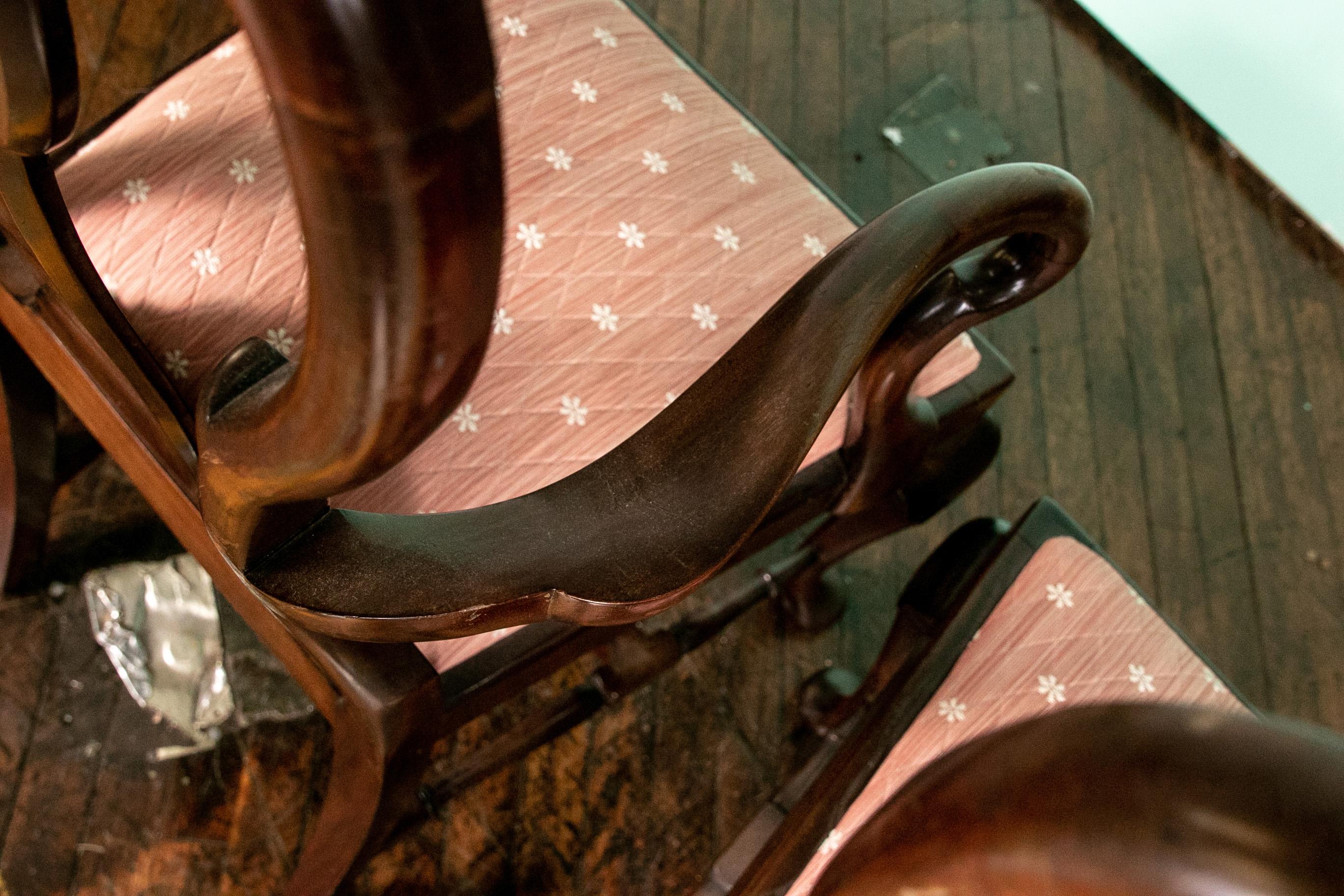 Set of Eight Queen Anne Style Cuban Mahogany Dining Chairs 2