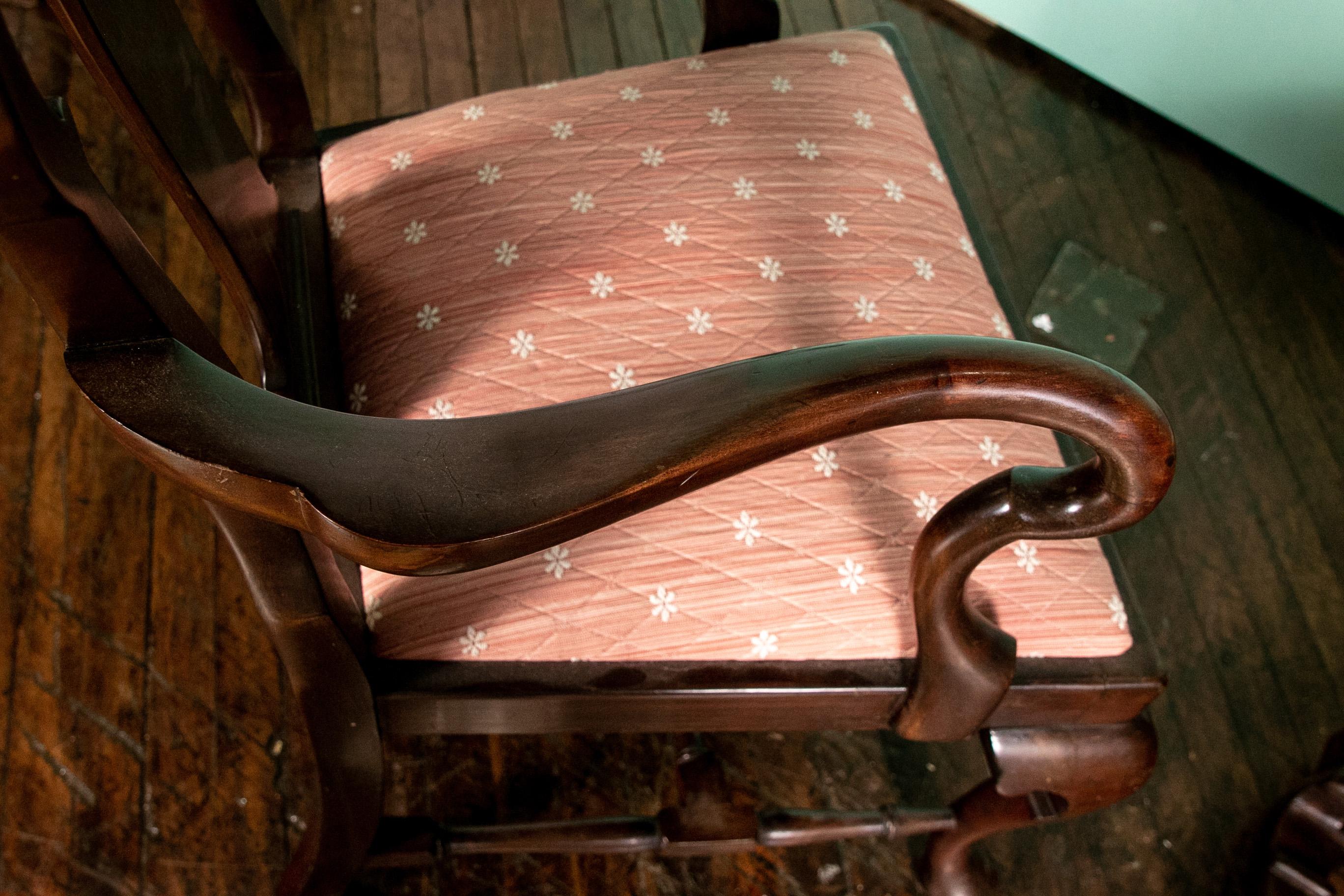 Set of Eight Queen Anne Style Cuban Mahogany Dining Chairs 3